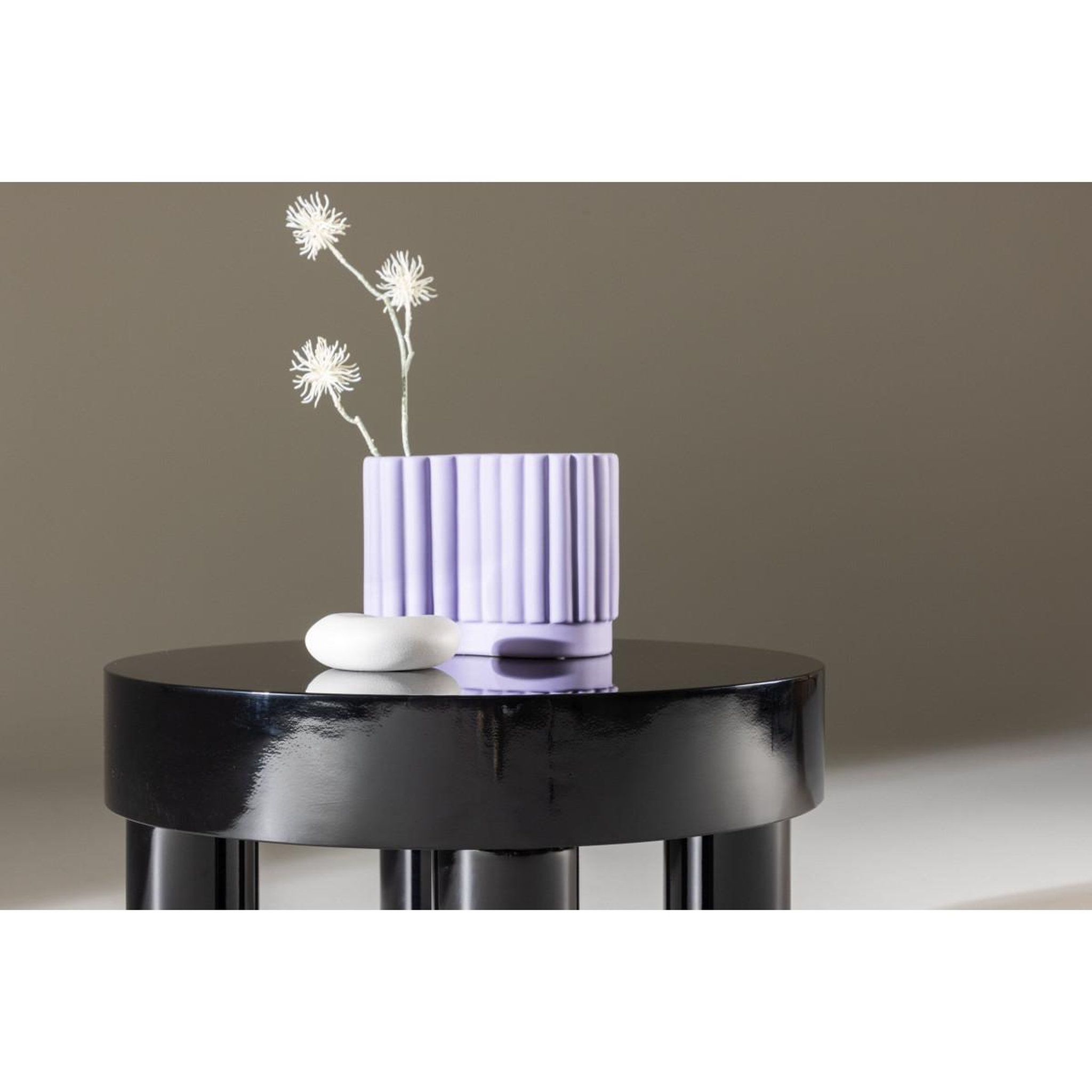 Voir la diapositive 4 : Paris Prix Table basse design  varberg  60cm noir