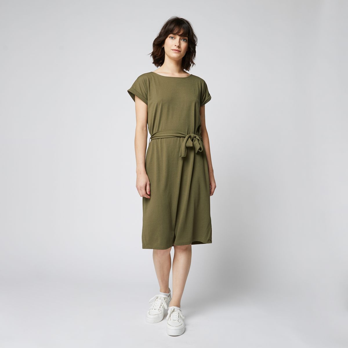 INEXTENSO Robe manches courtes en maille avec ceinture vert kaki femme