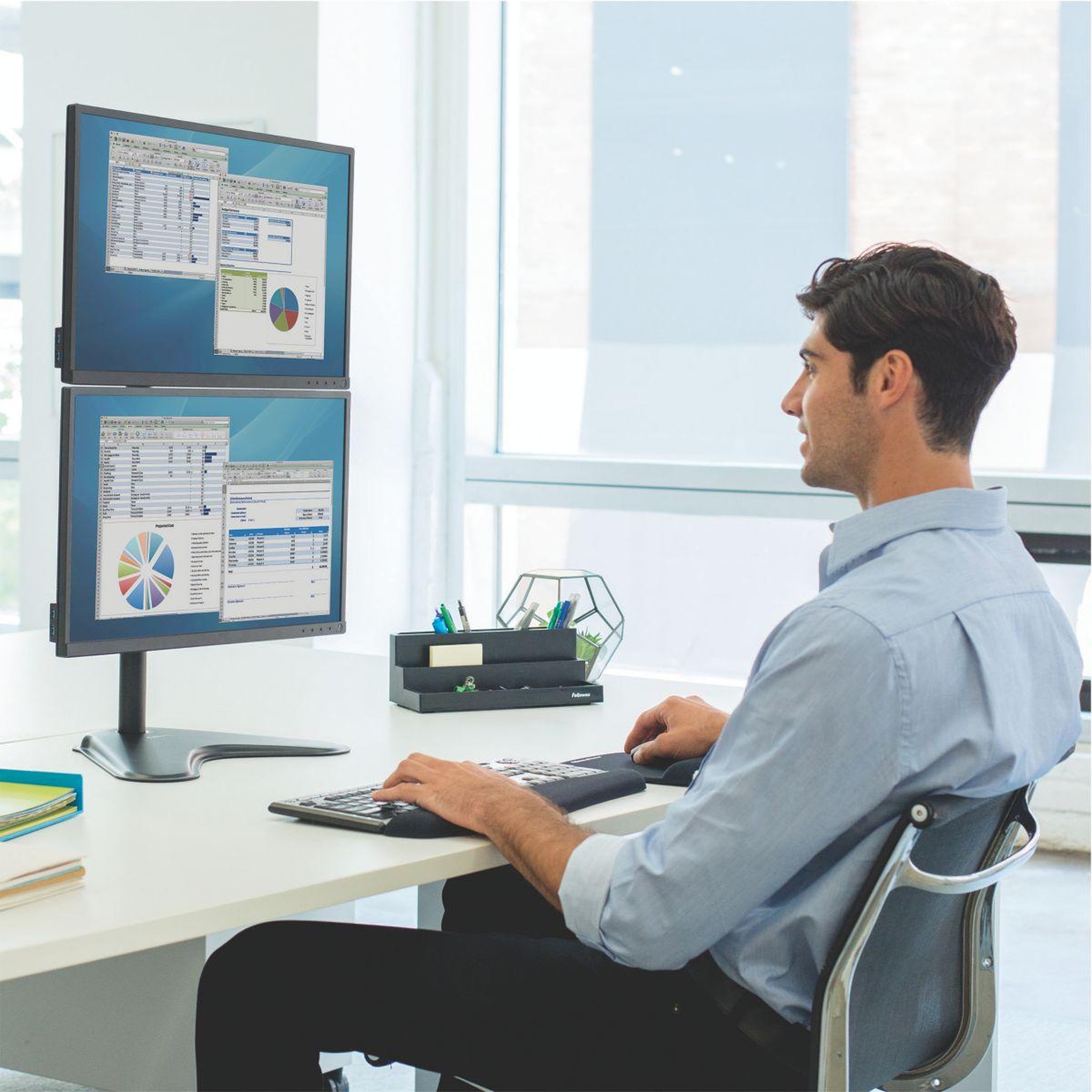 Voir la diapositive 3 : Fellowes Support écran PC Support Double Vertical sur pied