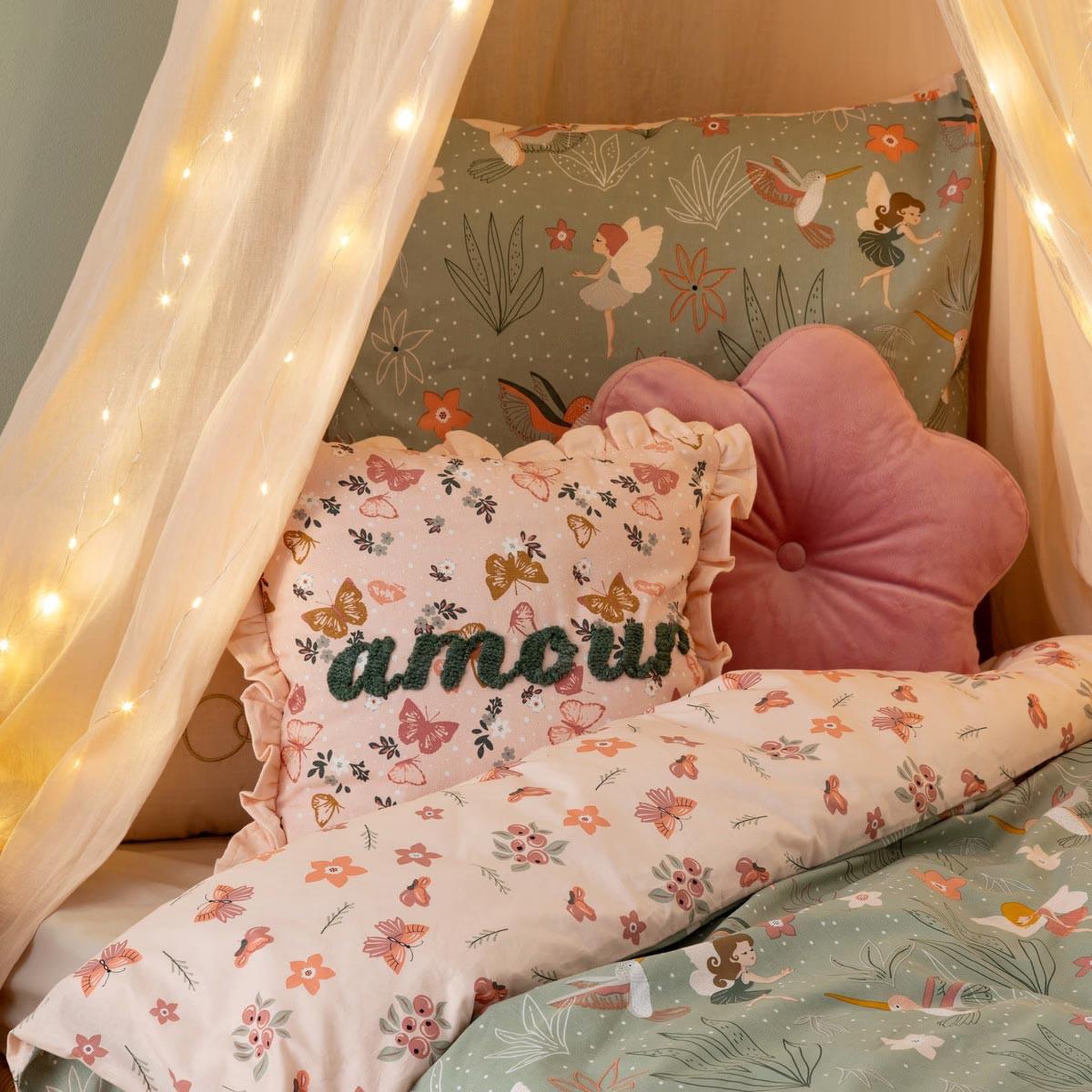Voir la diapositive 3 : Atmosphera Kids Coussin enfant amour  alina  40x40cm rose