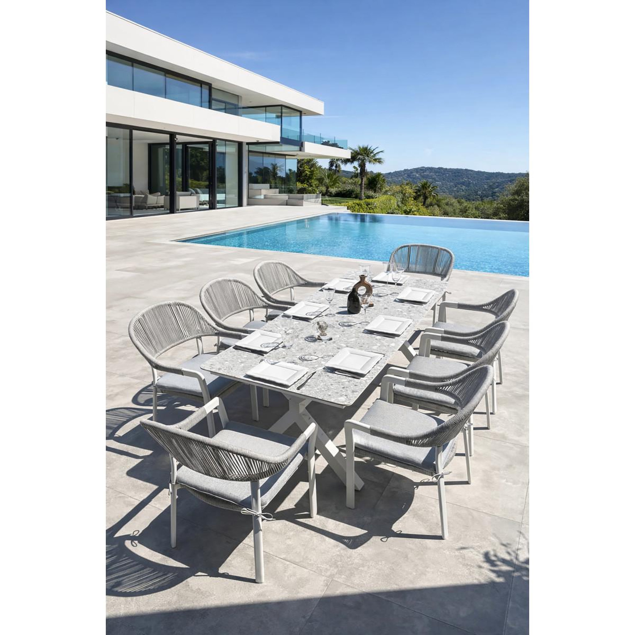 Voir la diapositive 2 : Paris Prix Ensemble table de jardin & 8 fauteuils  abella  220cm blanc