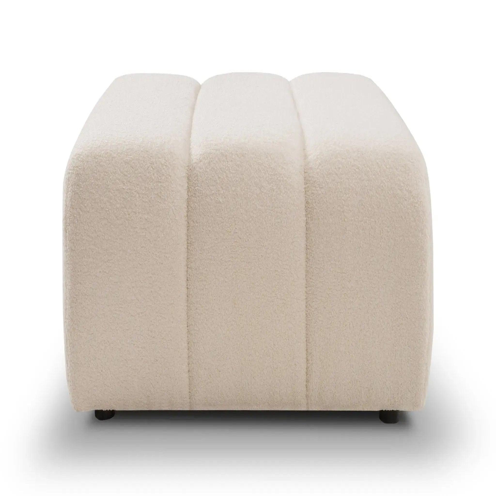 Voir la diapositive 1 : CASANOVA PARIS Celeste - pouf tissu bouclette