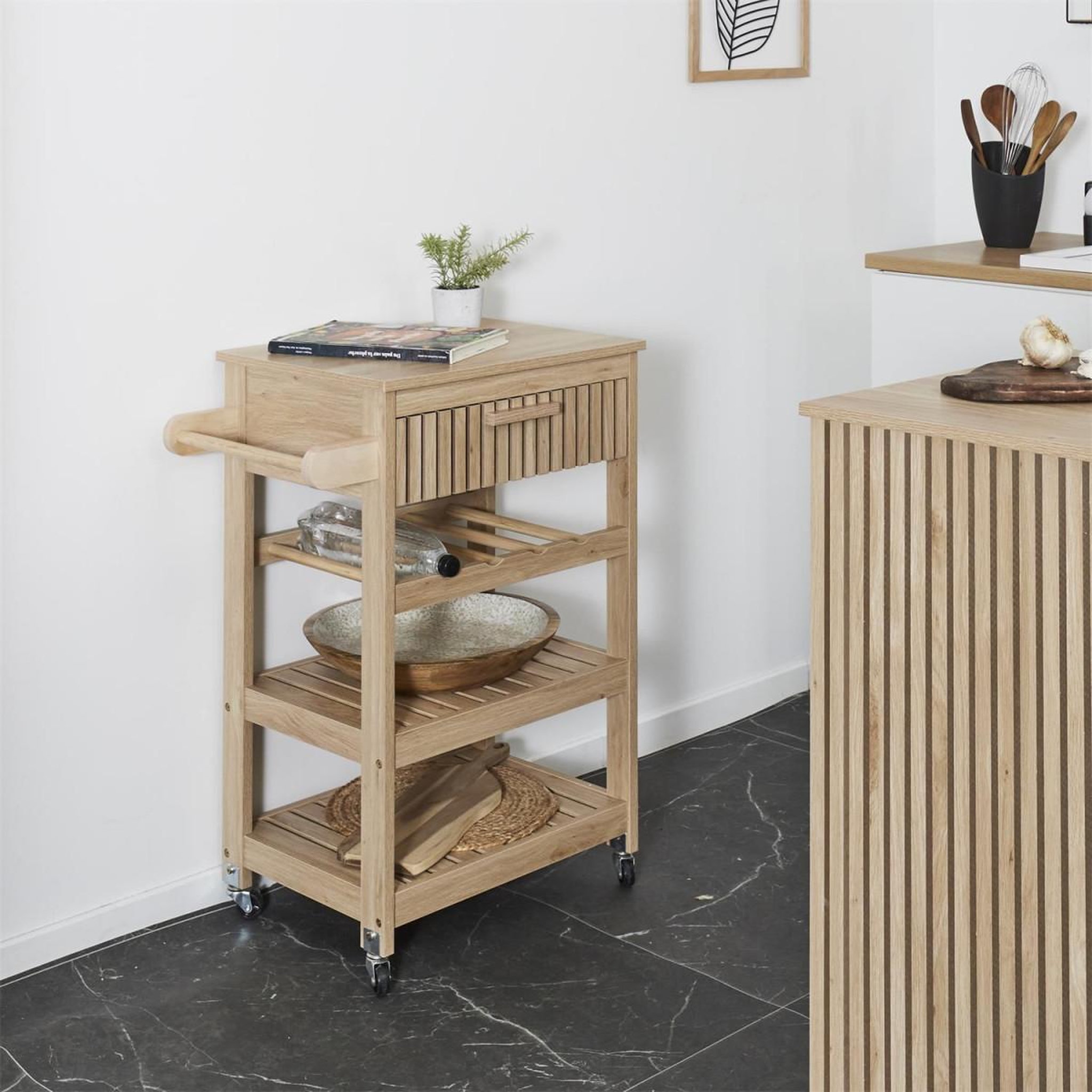 Voir la diapositive 6 : The Home Deco Factory Desserte de cuisine design  klaus  84cm marron