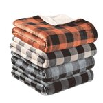 ACTUEL Plaid imprimé carreaux double face flanelle/sherpa . Coloris disponibles : Gris