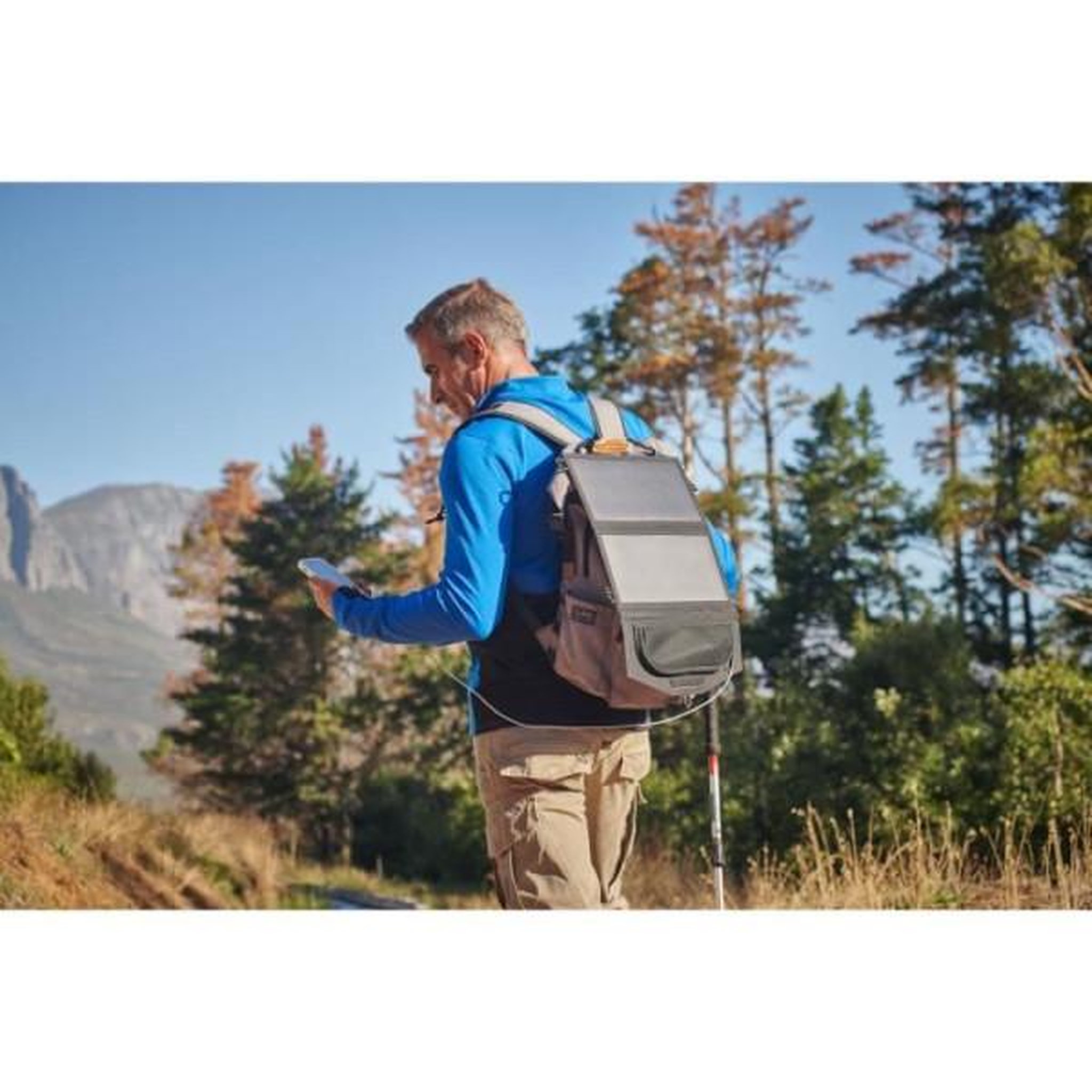 Voir la diapositive 2 : Ryobi Kit voyage - RYOBI - Panneau Solaire 21 W + Transformateur / chargeur RY18BI150B-0 + 1 batterie lithium+ 18 V 2,0 Ah