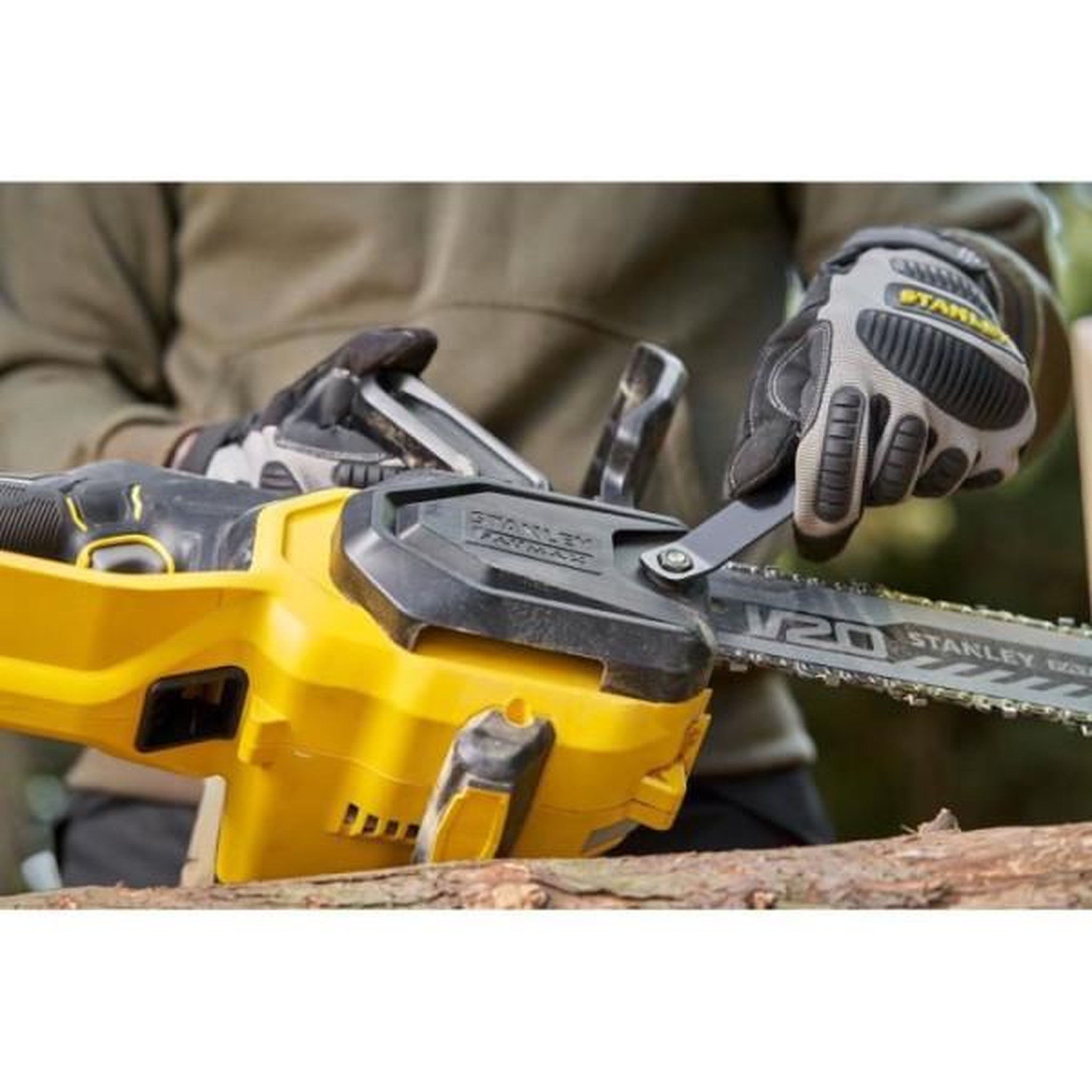 Voir la diapositive 5 : STANLEY FATMAX STANLEY FATMAX - TRONCONNEUSE 18V BRUSHLESS 33CM - Fourni avec une chaine, un chargeur et une batterie 4AH