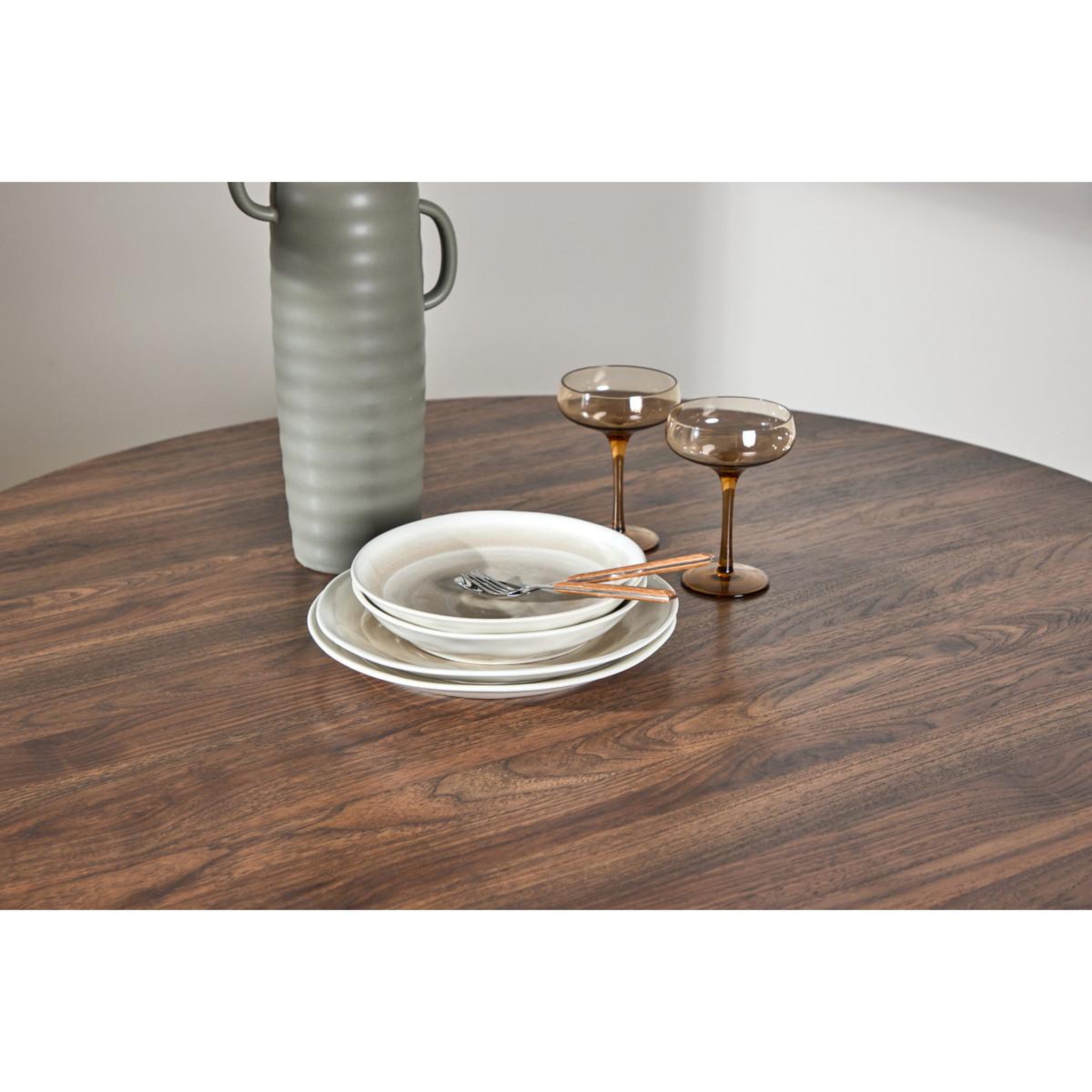 Voir la diapositive 4 : Paris Prix Table à manger ronde  durango  120cm noyer