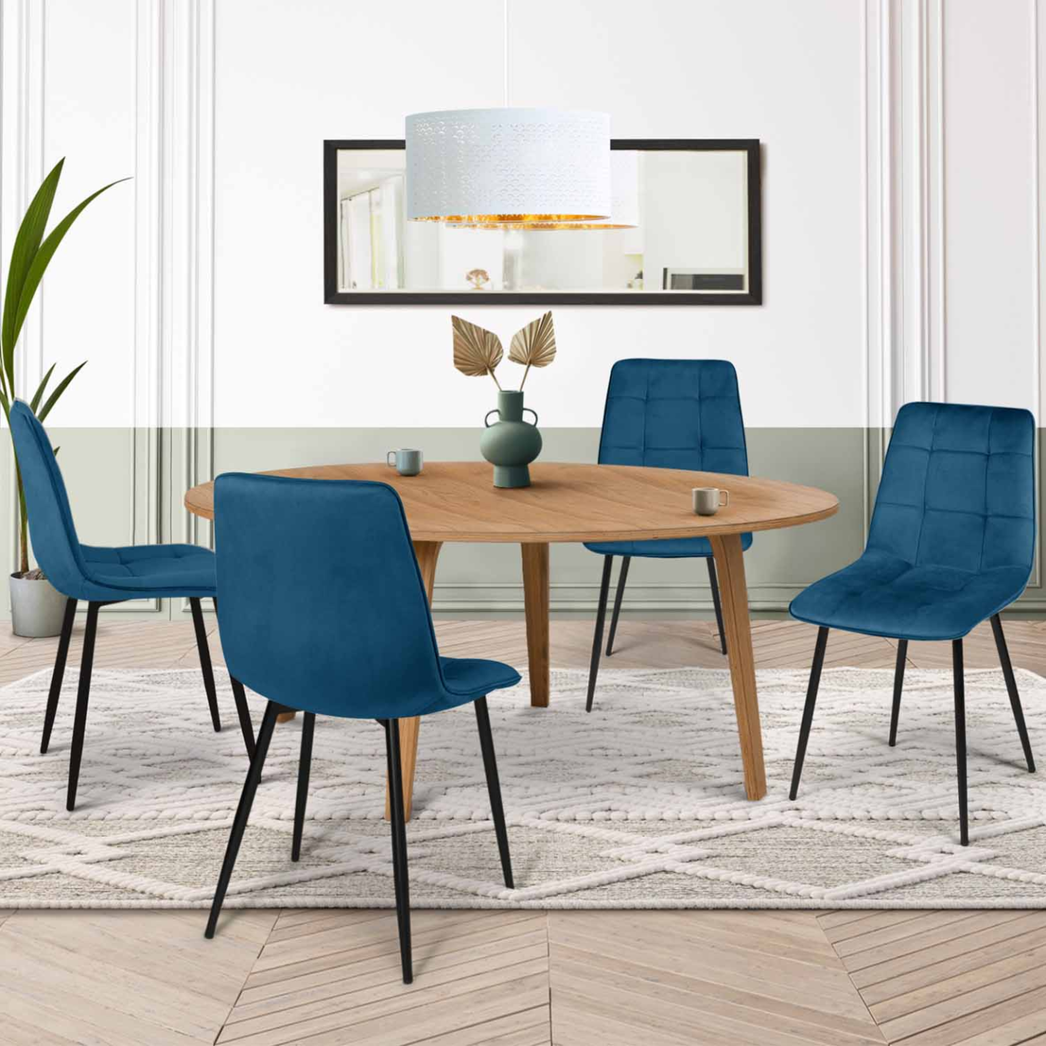 Voir la diapositive 2 : ID MARKET Lot de 4 chaises mila en velours bleu pour salle à manger