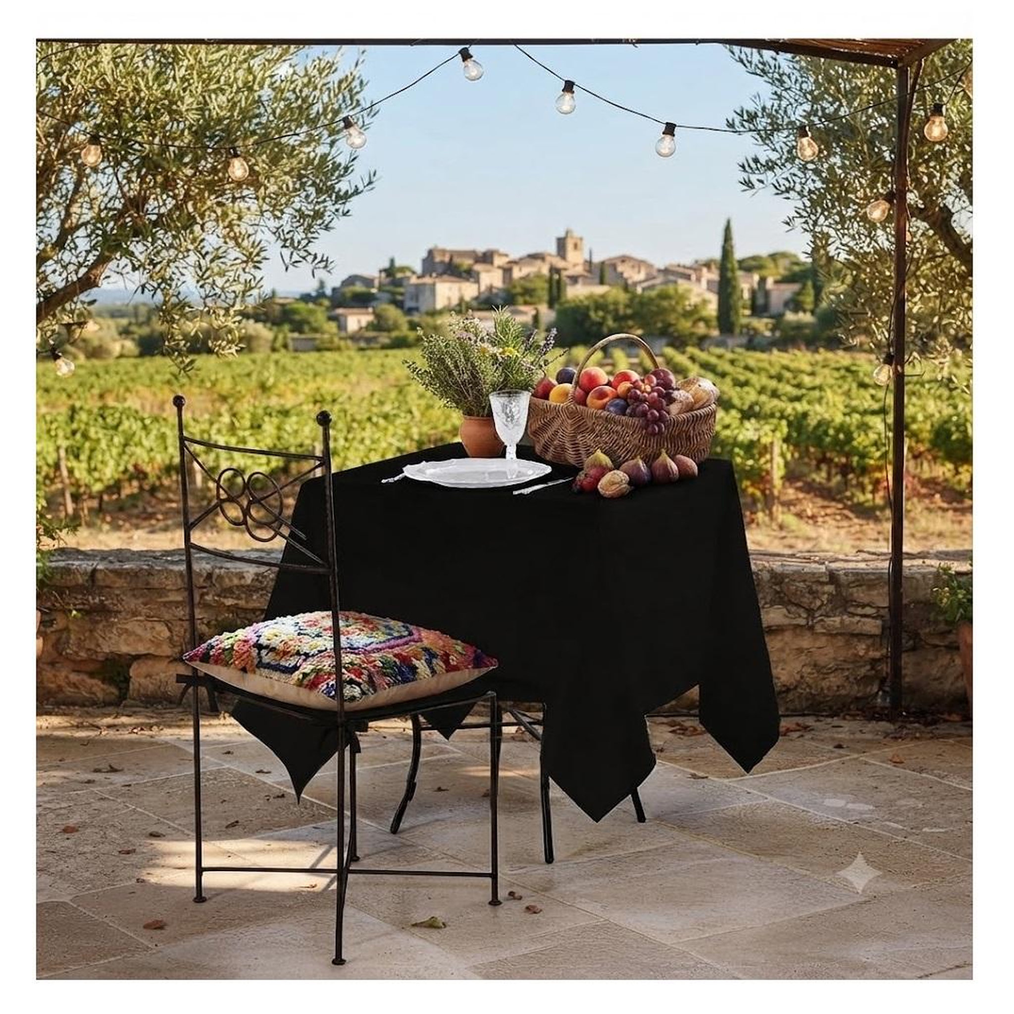 Voir la diapositive 2 : Eden Nappe en polyester finition ourlet nels