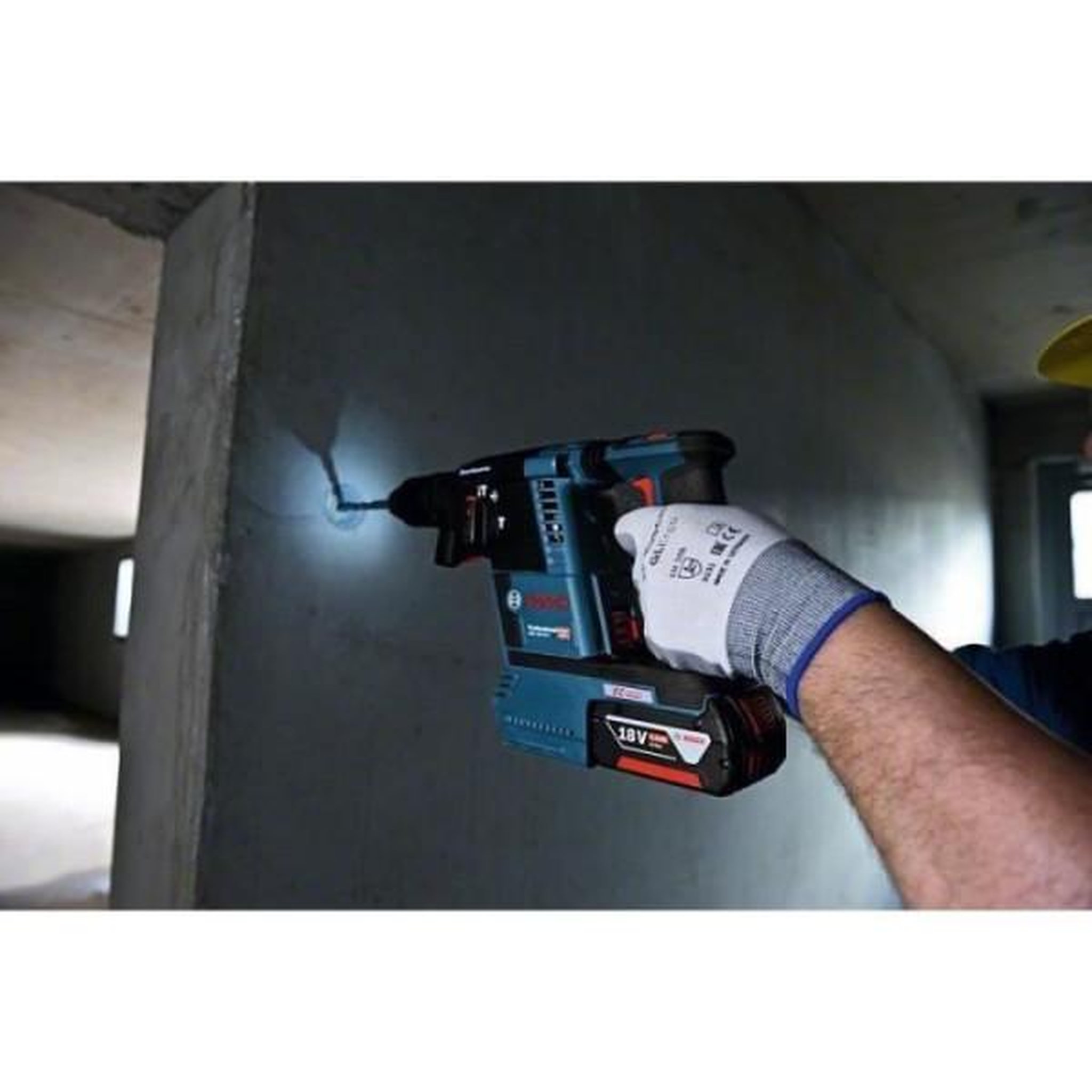 Voir la diapositive 5 : Bosch Professional Perforateur bosch professional gbh 18v-26 f sans batterie - force de frappe de 2,6 j - 0611910000