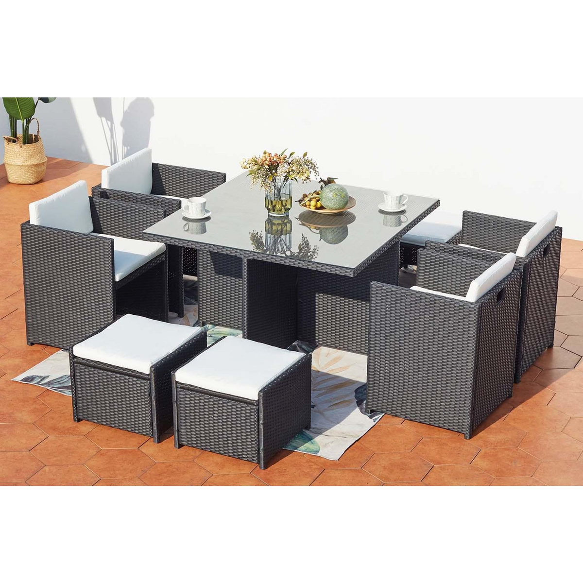 CONCEPT USINE Table et chaises 8 places encastrables en résine noir-blanc MIAMI