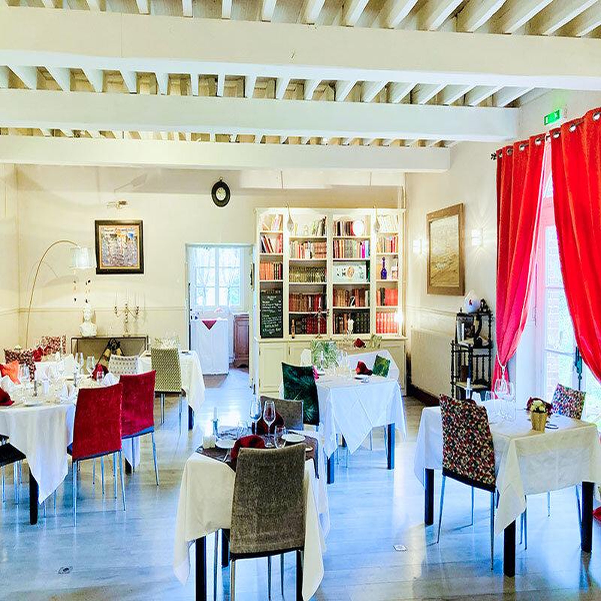 Voir la diapositive 2 : Smartbox 2 jours avec dîner et massage dans un château près de giverny - coffret cadeau séjour