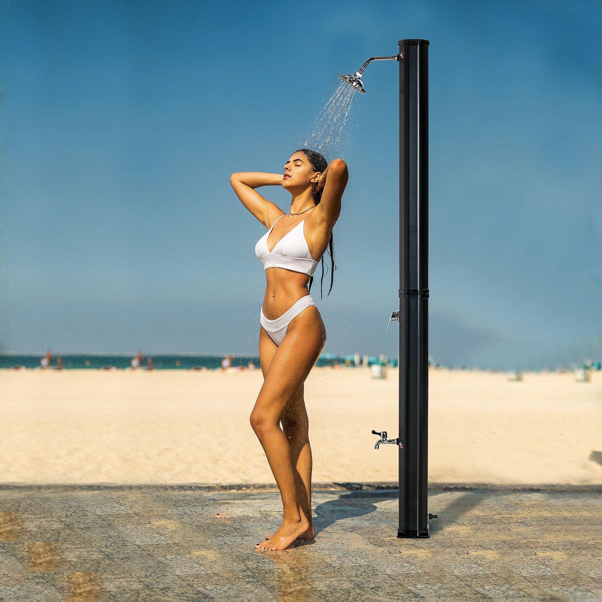 Voir la diapositive 2 : OUTSUNNY Douche solaire d'extérieur réservoir 35L pression max. 3,5 bar - mitigeur, grand pommeau orientable, robinet à pieds - PVC ABS noir