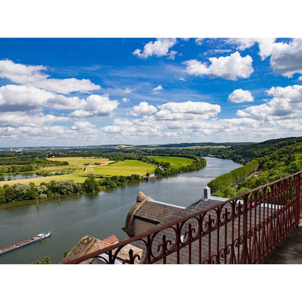 Smartbox 2 jours en hôtel 4* avec dîner gastronomique en restaurant primé, accès au spa et soin à 1h de Paris - Coffret Cadeau Séjour