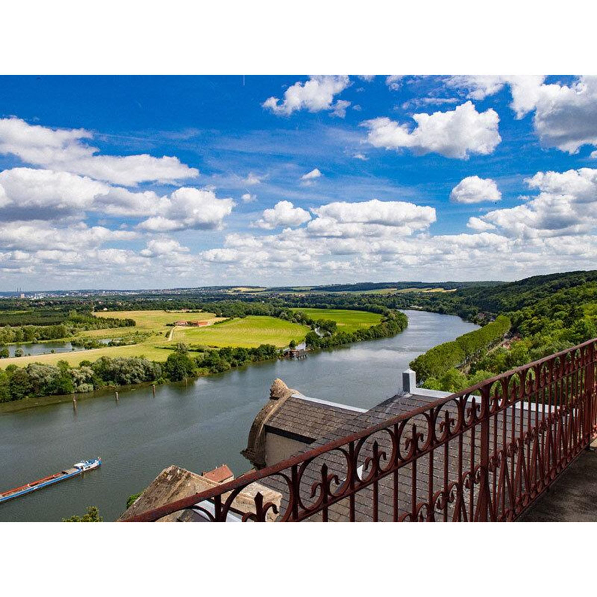 Smartbox 2 jours en hôtel 4* avec dîner gastronomique en restaurant primé, accès au spa et soin à 1h de Paris - Coffret Cadeau Séjour