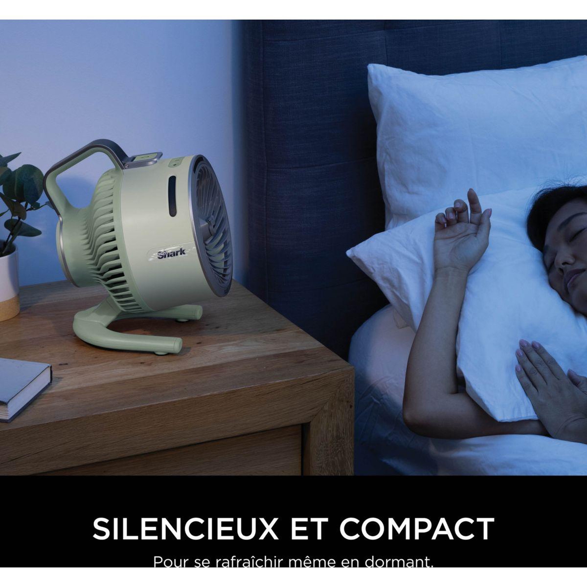 Voir la diapositive 4 : Shark Ventilateur brumisateur FlexBreeze HydroGo FA050EUGN