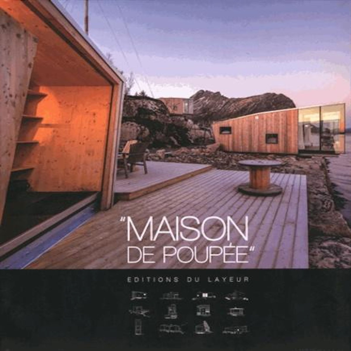 MAISON DE POUPEE . EDITION EN LANGUES MULTIPLES, Editions du Layeur