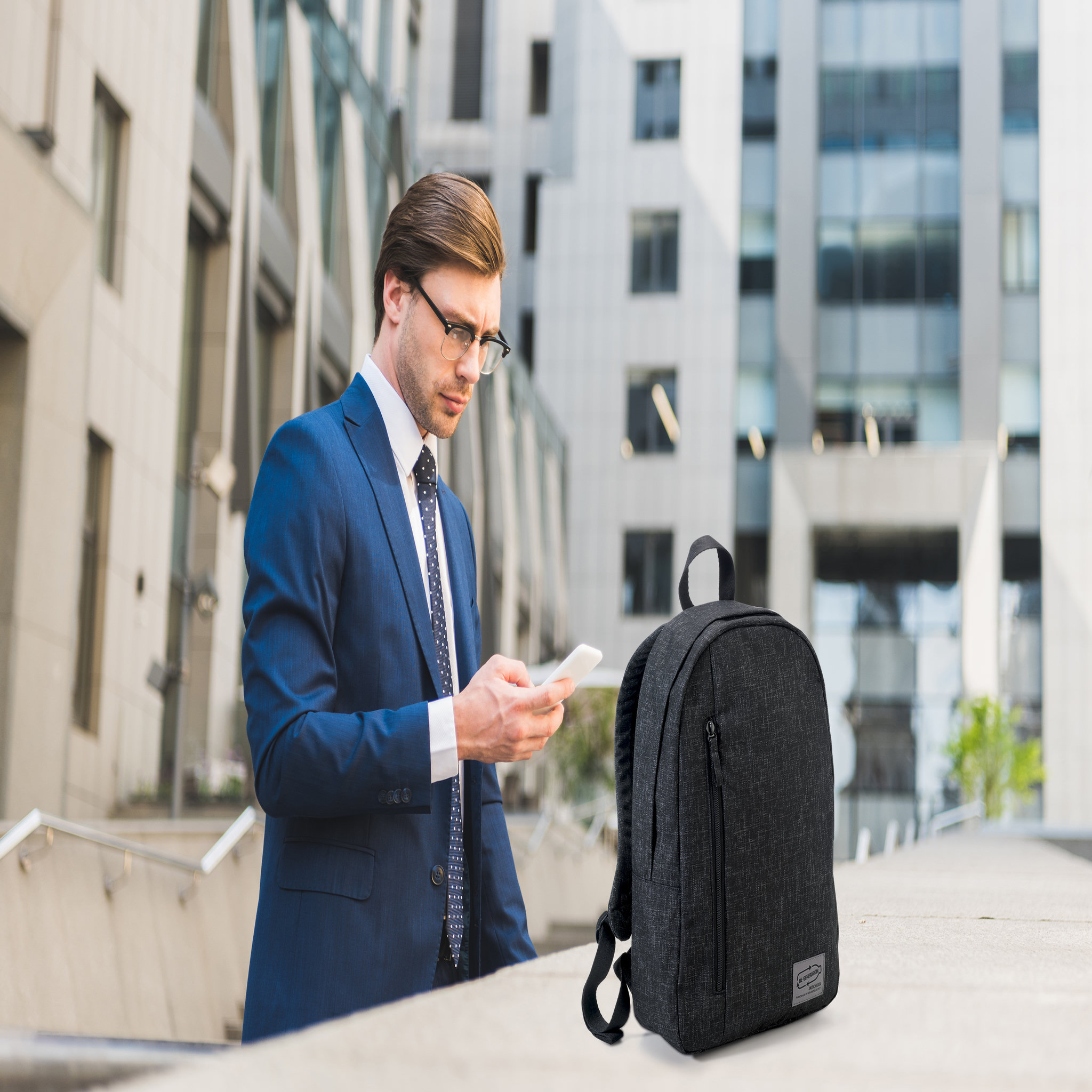 Voir la diapositive 2 : Sac à dos Re Generation