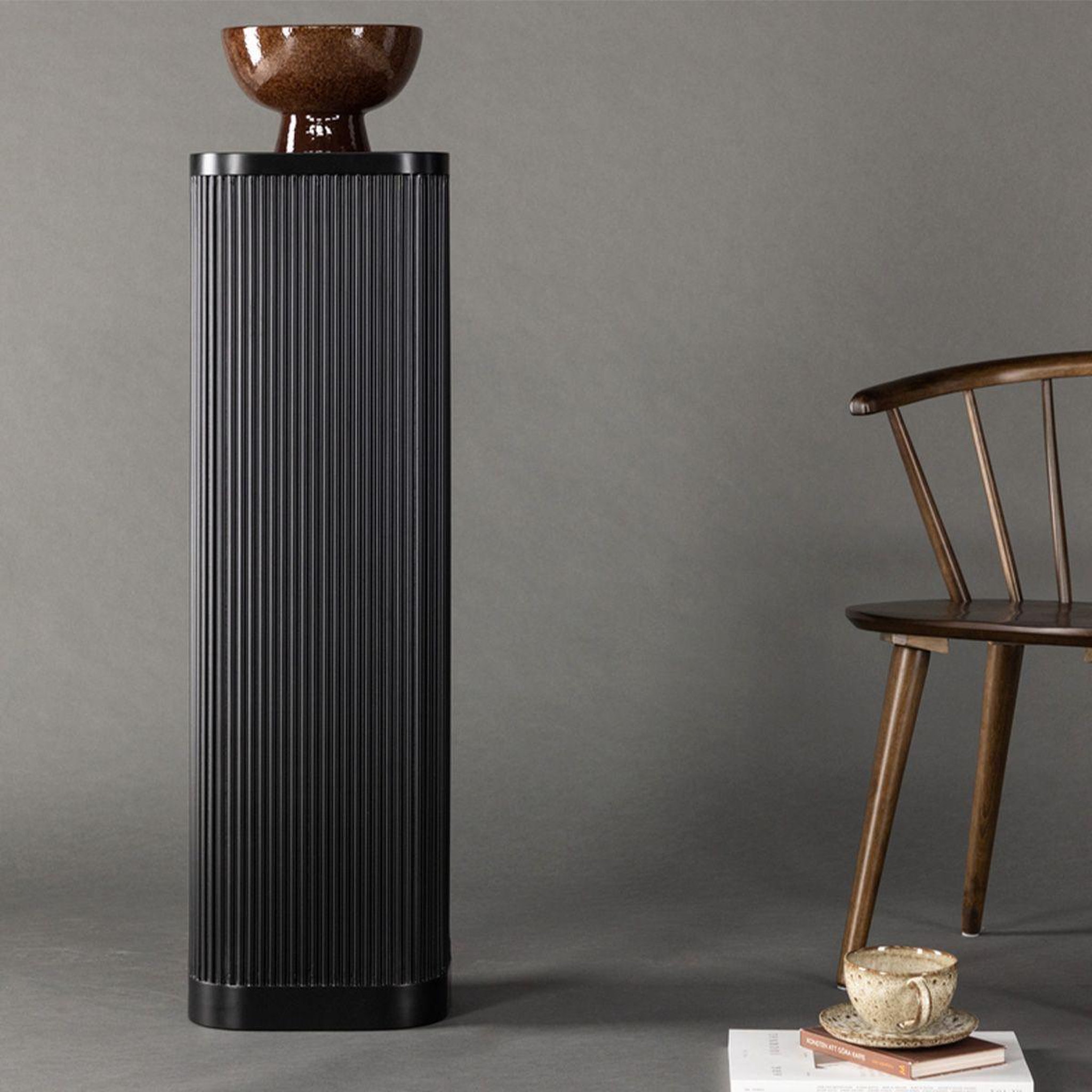 Voir la diapositive 5 : Paris Prix Sellette déco nervurée  lenox  100cm noir