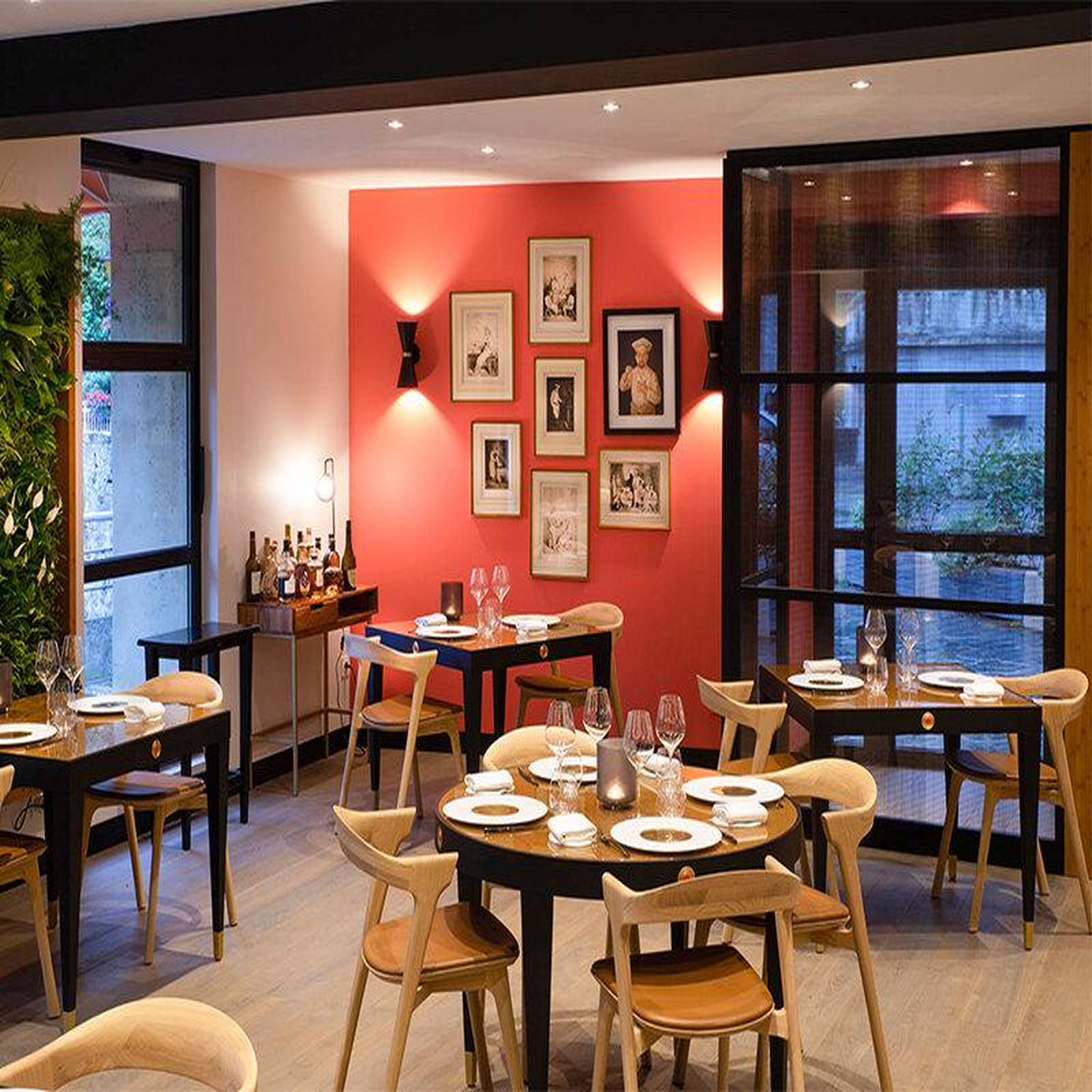 Voir la diapositive 2 : Smartbox Adresses primées : repas 5 plats avec vin au restaurant le puits du trésor près de carcassonne - coffret cadeau gastronomie