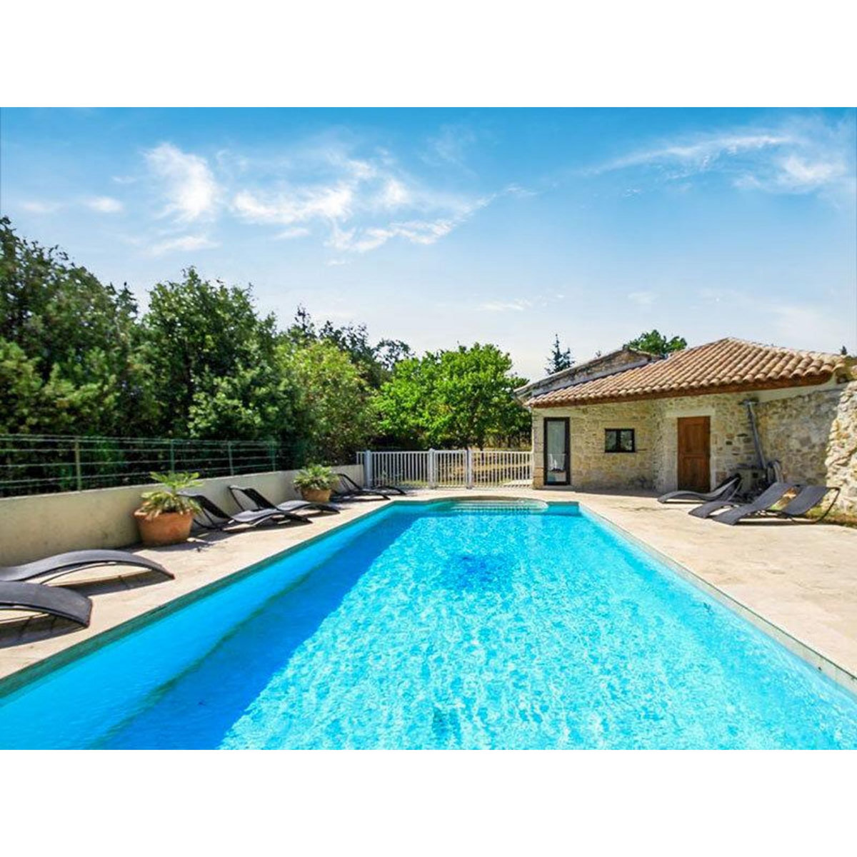 Smartbox Séjour familial de 2 jours en maison d'hôtes près de Montélimar - Coffret Cadeau Séjour