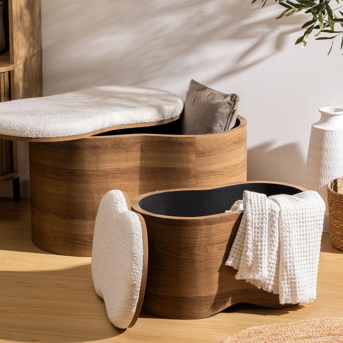 ATMOSPHERA Ensemble de 2 bancs coffres effet bois et bouclette LOE - Blanc