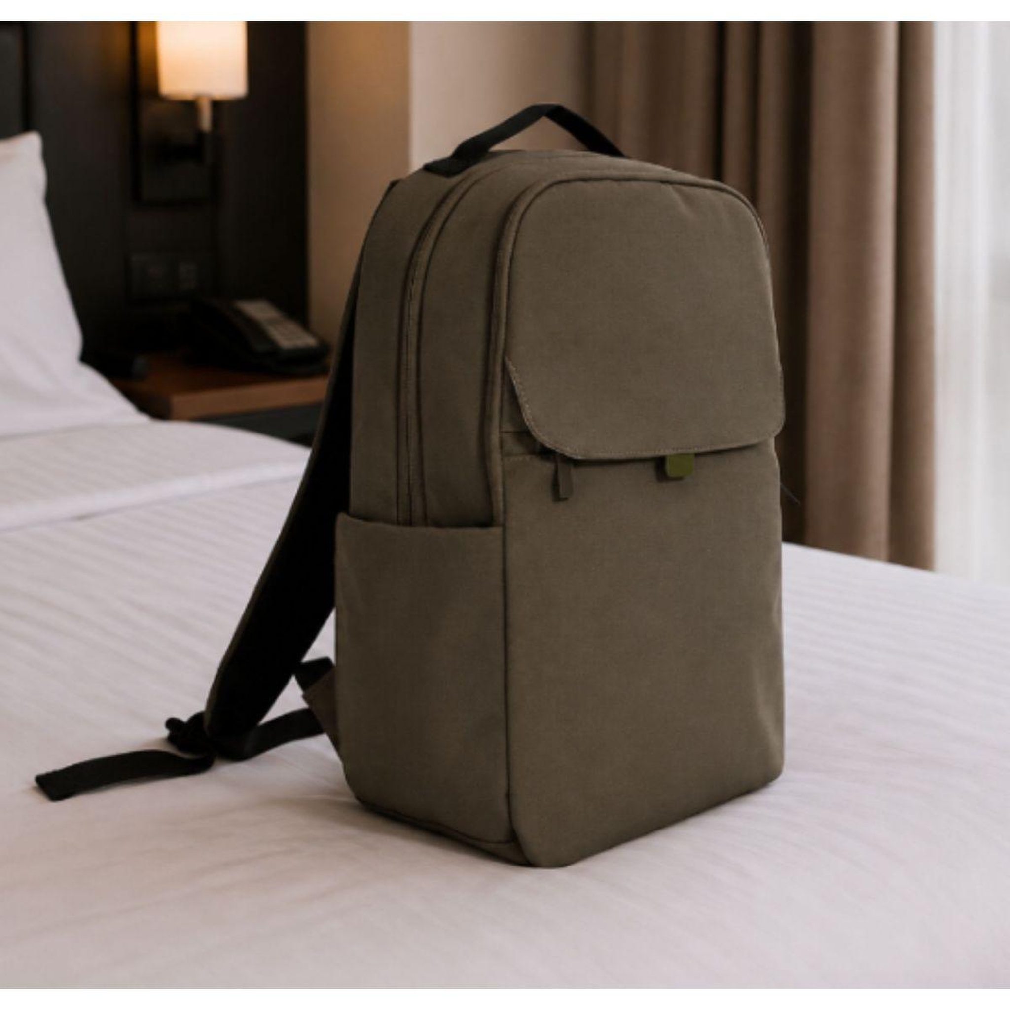 Voir la diapositive 3 : ESSENTIEL B Sac à dos Daily Move 16” Kaki