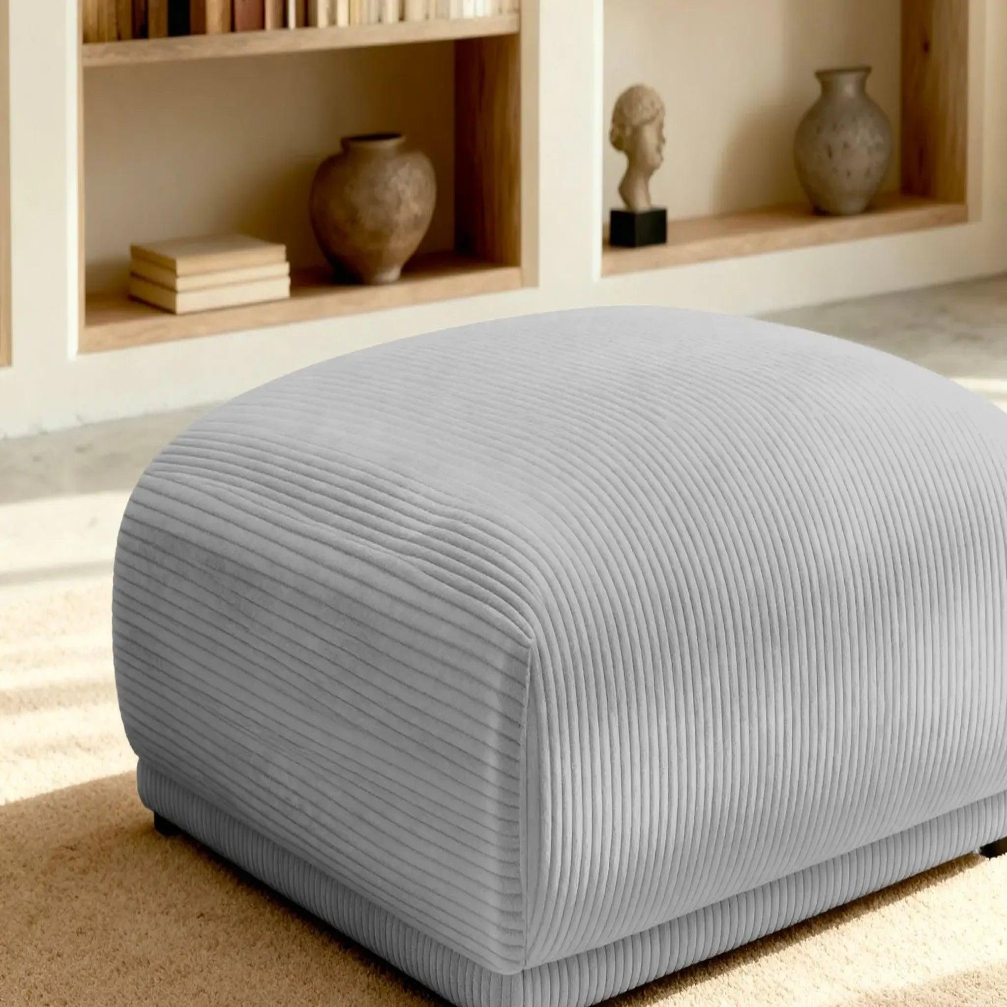 Voir la diapositive 4 : CASANOVA PARIS Rosalie - pouf velours cotelé