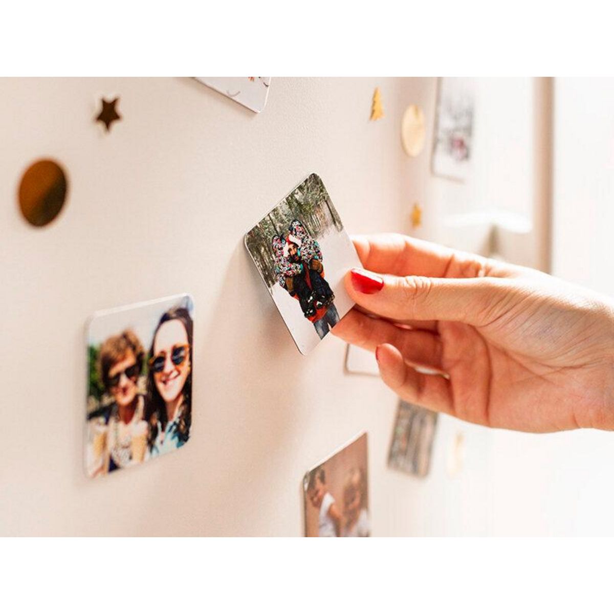 Smartbox Coffret Cheerz avec 9 magnets photo au format carré et pochette cadeau - Coffret Cadeau Sport & Aventure