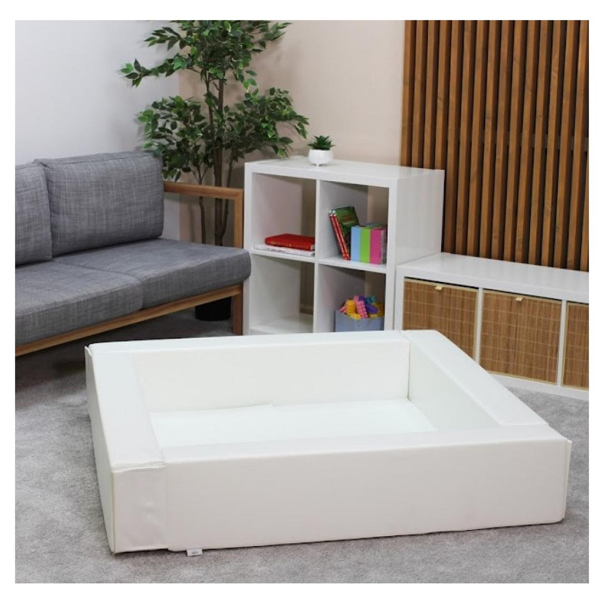 Voir la diapositive 3 : IGLU Piscine à balles en mousse blanc
