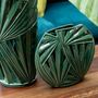 Voir la diapositive 2 : Paris Prix Vase Design Ovale Céramique  Tropical  32cm Vert