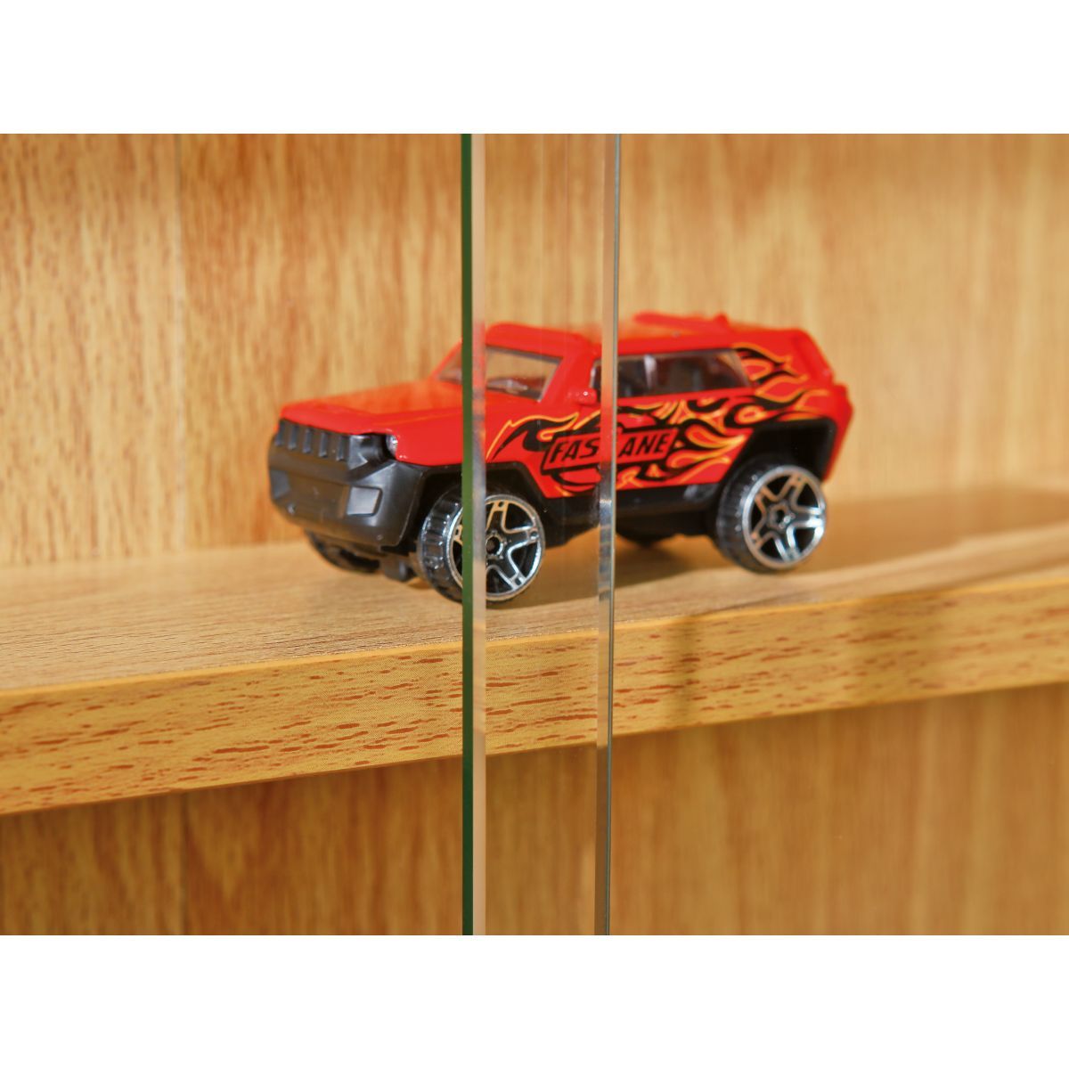 Vitrine pour miniatures  coloris hêtre ULLI