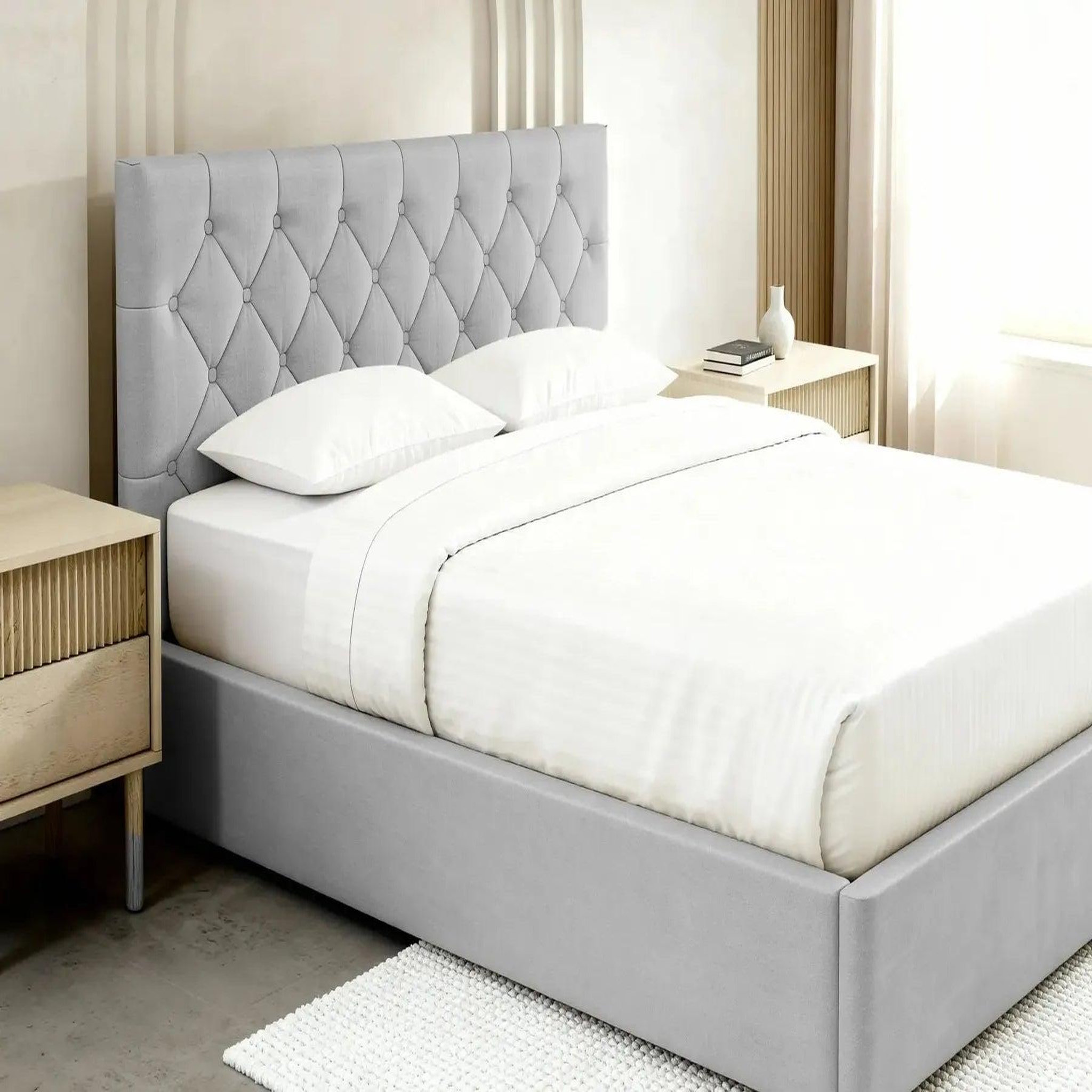 Voir la diapositive 4 : CASANOVA PARIS Emile - lit coffre tissu velours