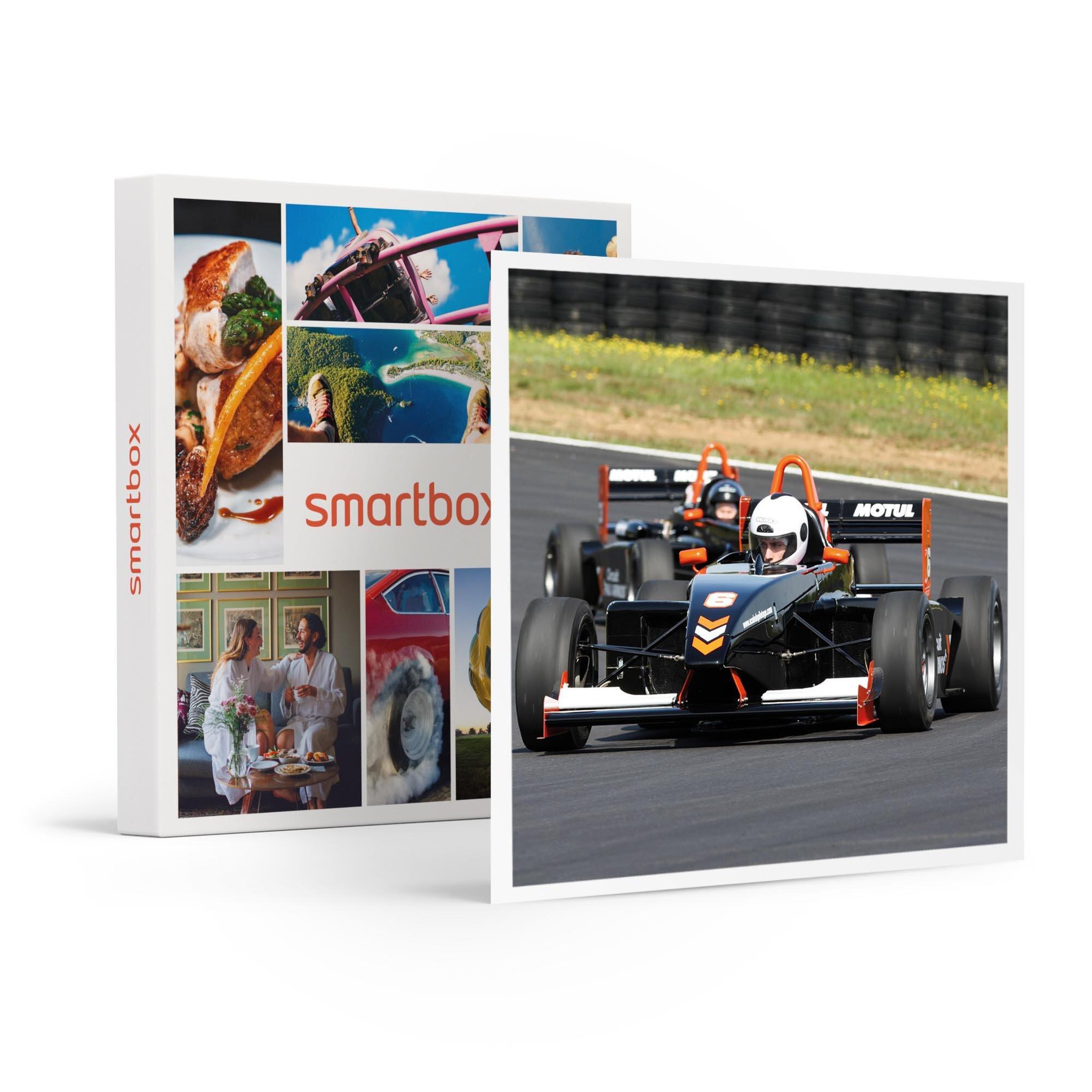 Voir la diapositive 1 : Smartbox Stage de pilotage : 6 tours sur le circuit de Pau-Arnos en Formule 3 - Coffret Cadeau Sport & Aventure