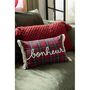 Voir la diapositive 6 : Paris Prix Coussin Déco à Carreaux  Bonheur  30x45cm Rouge