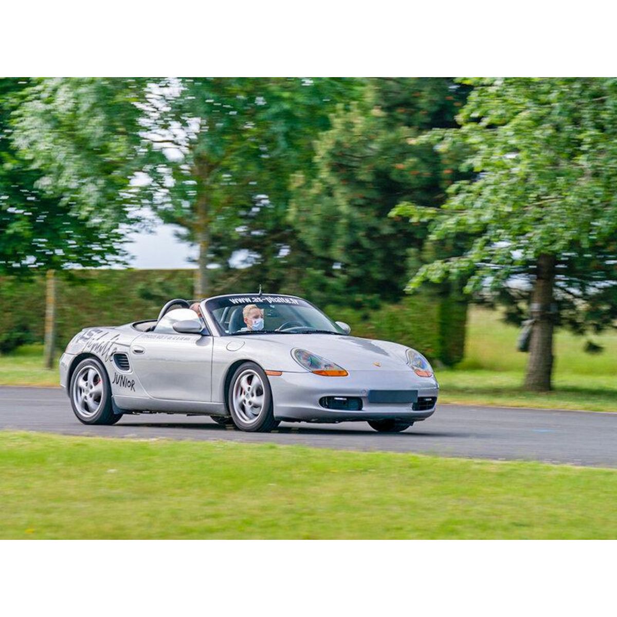 Smartbox Pilotage pour enfant : 2 tours en Porsche Boxster - Coffret Cadeau Sport & Aventure