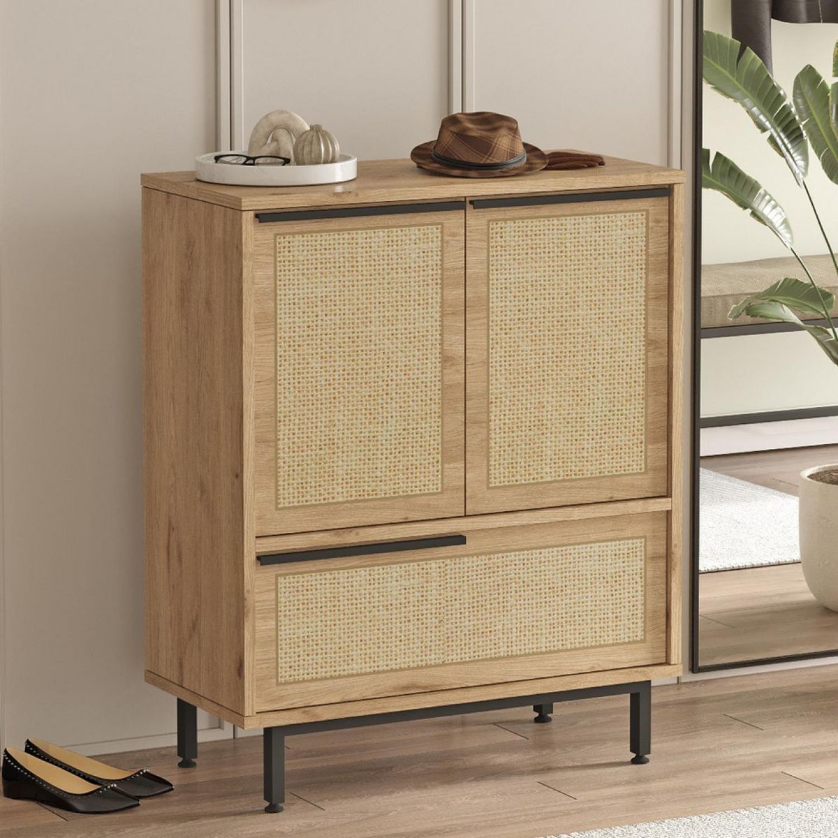 CONCEPT USINE Meuble à chaussures 3 portes finition bois et cannage 75x90cm ABA