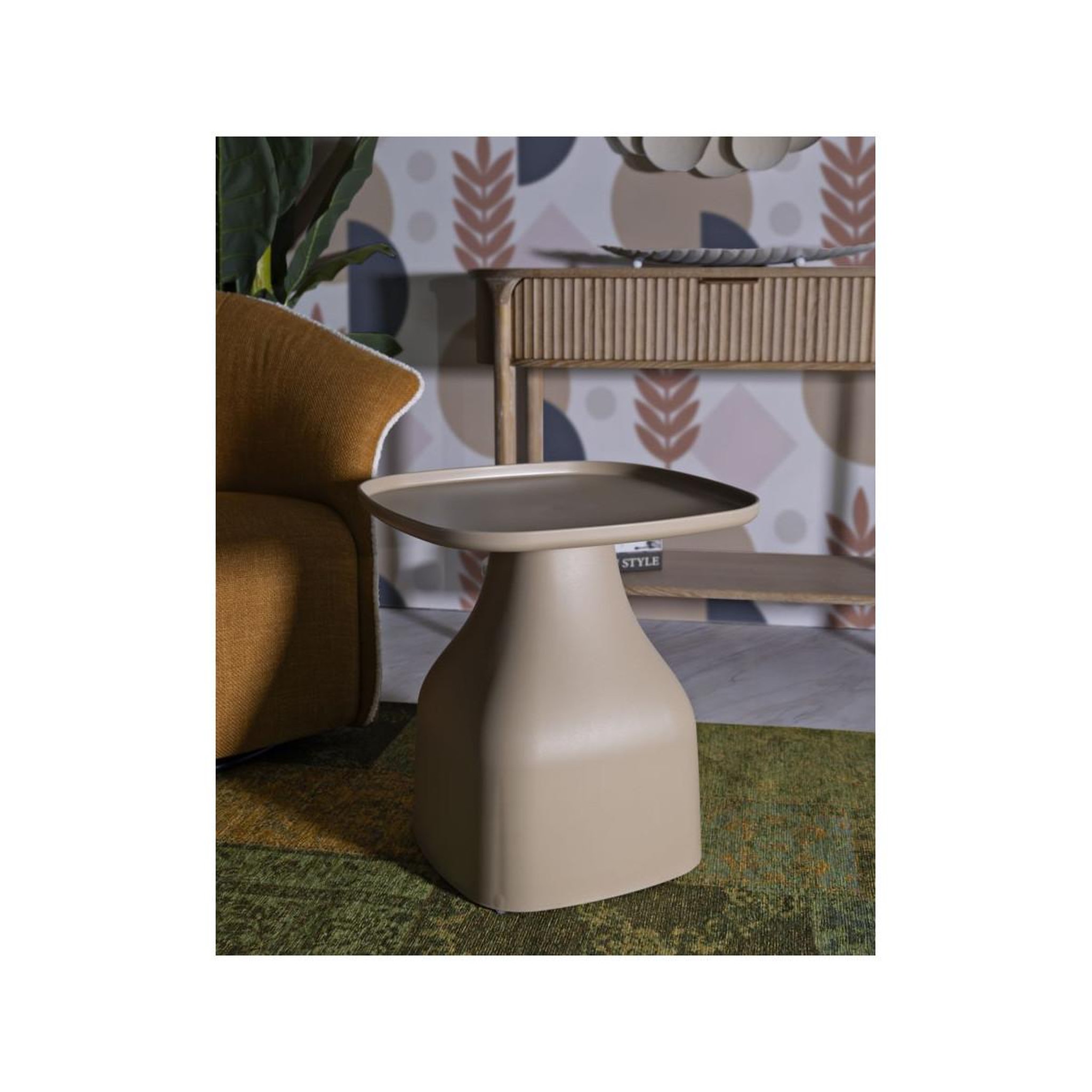Voir la diapositive 6 : Paris Prix Table d'appoint carrée  gea  50cm gris
