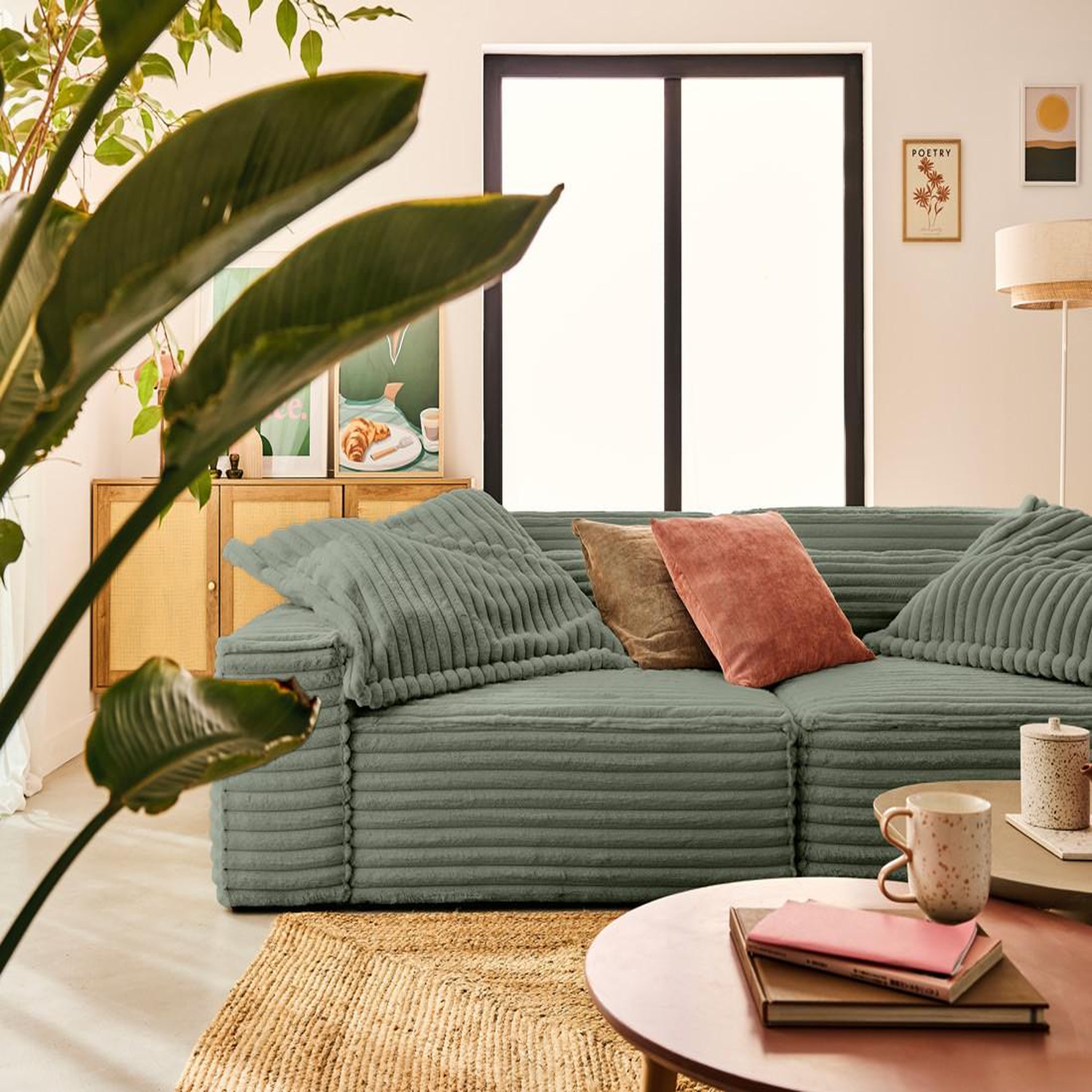 Voir la diapositive 5 : LISA DESIGN Richie - canapé droit 3 places avec double méridienne - assise profonde - en fausse fourrure côtelée