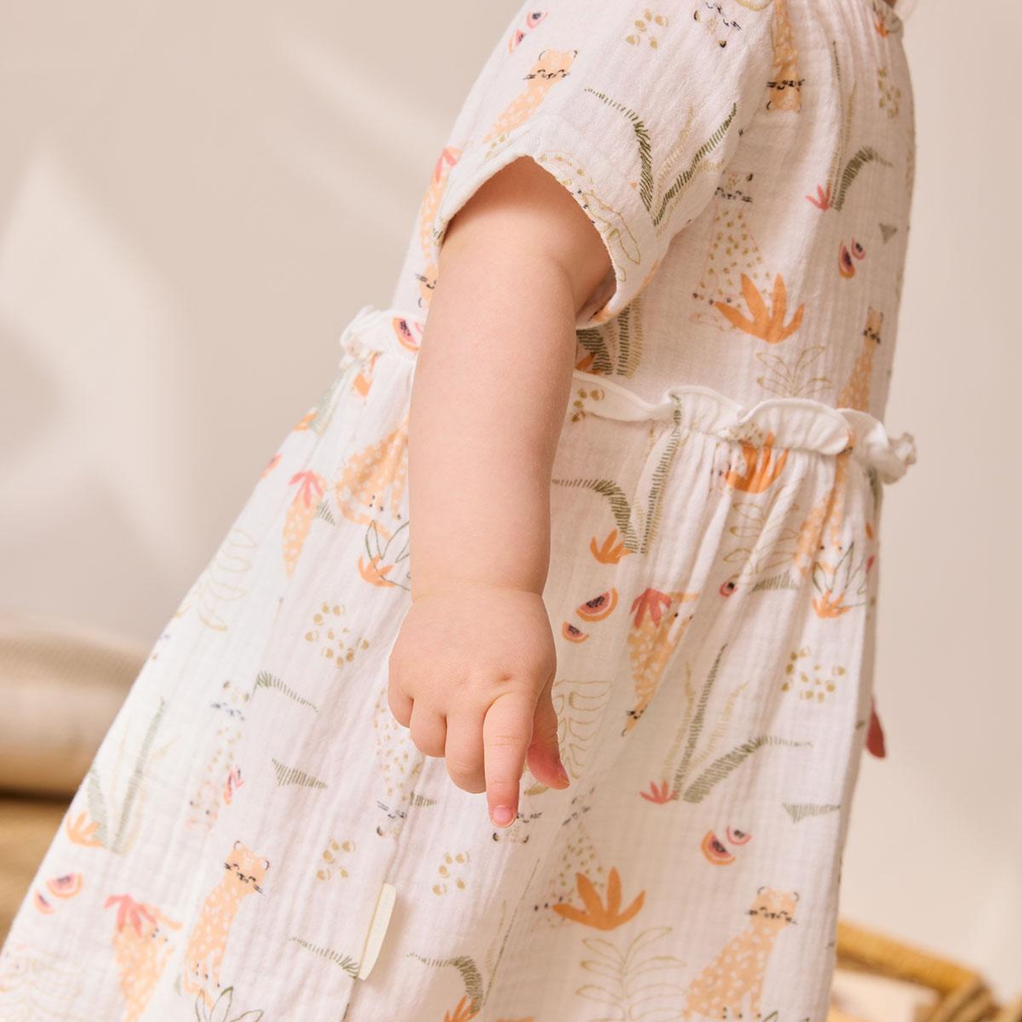 Voir la diapositive 4 : Petit Béguin Robe bébé en gaze de coton Sierra