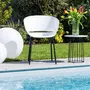 IDIMEX Lot de 4 chaises de jardin NIVEL fauteuil d'extérieur en plastique blanc résistant aux UV et pieds en métal noir