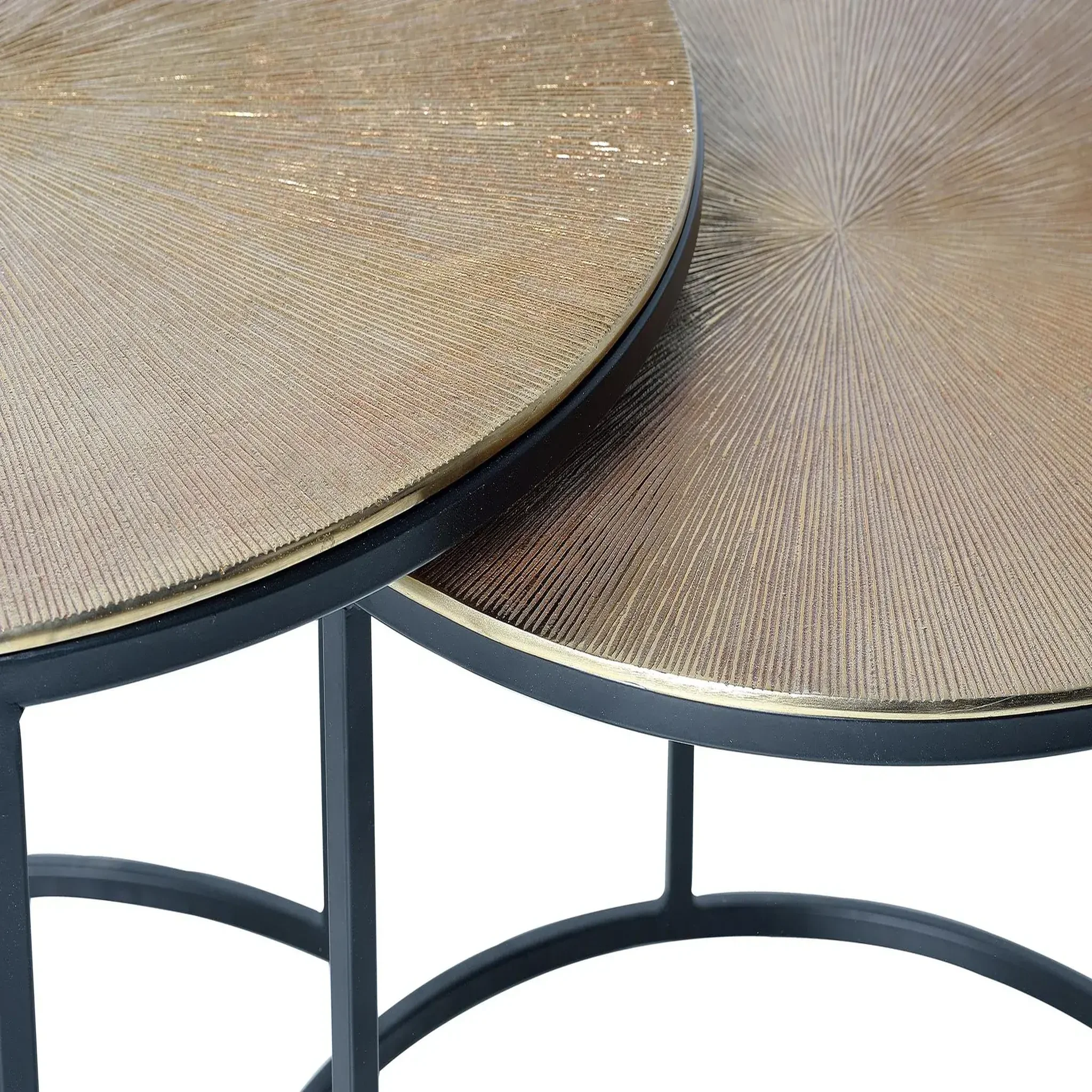 Voir la diapositive 3 : GINER Y COLOMER SL Lot de 2 tables basses de bronze grande table : 70 cm, petite table : 60 cm style industriel