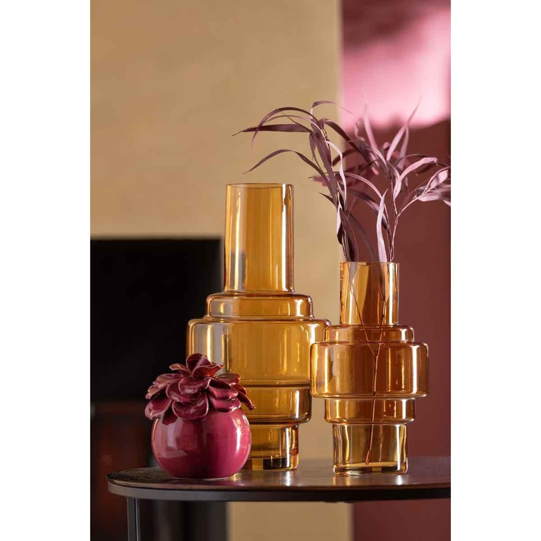 Voir la diapositive 2 : J-LINE Vase design en verre  rino  35cm ocre