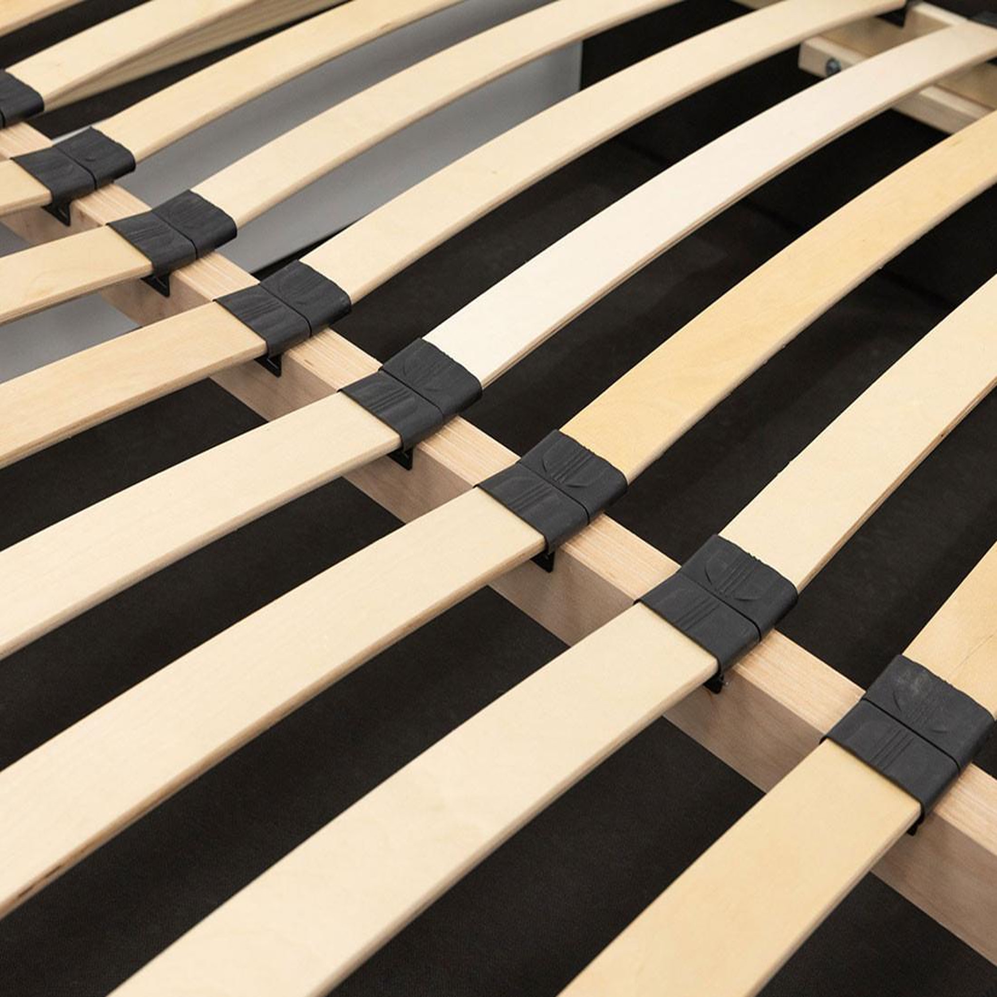 Voir la diapositive 6 : BEST MOBILIER Orane - lit coffre - 160x200 cm - en tissu bouclette