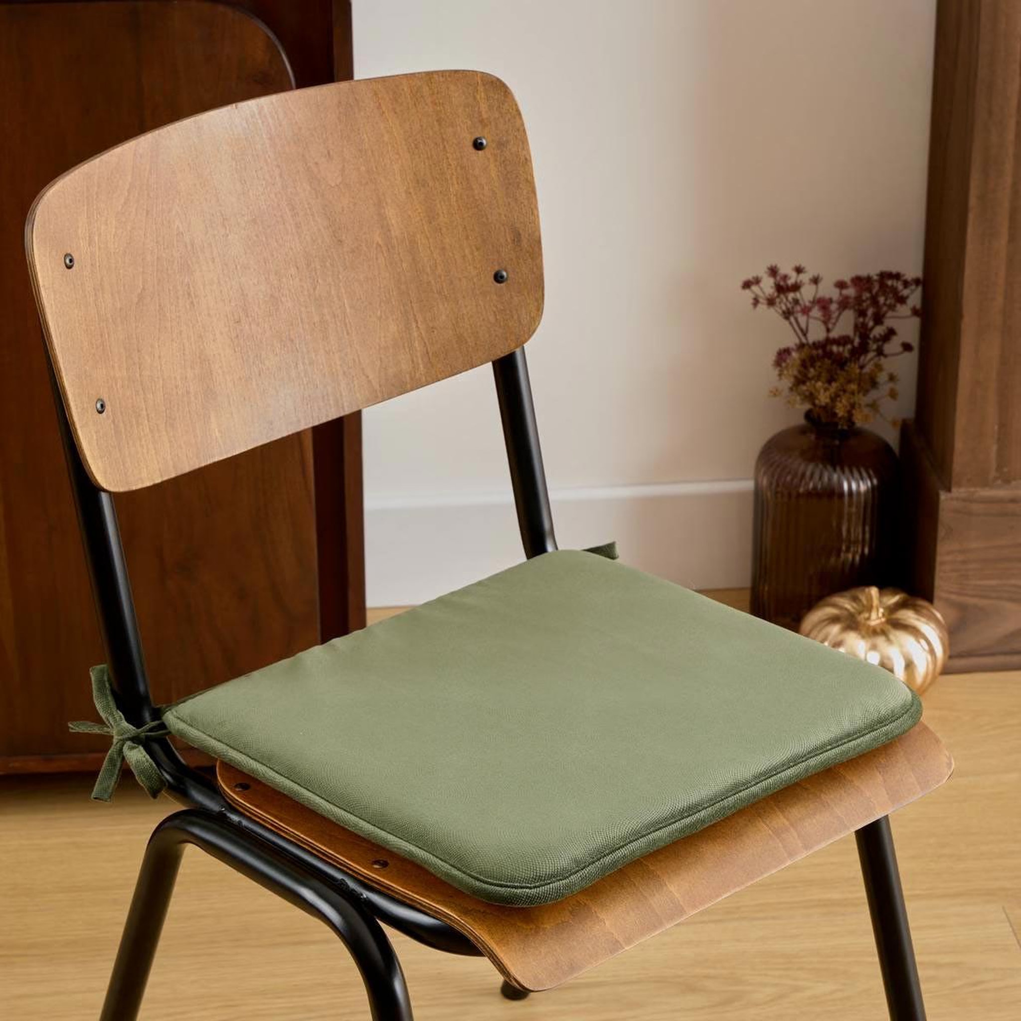 Voir la diapositive 4 : ATMOSPHERA Galette de chaise uni  lilou  38x38cm kaki