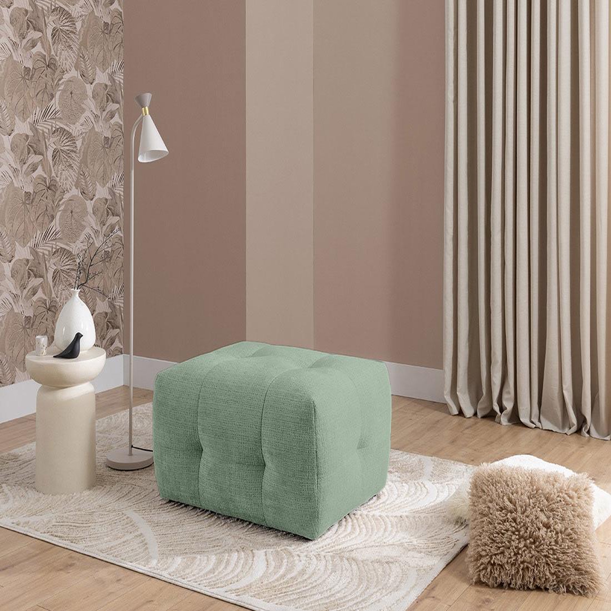 Voir la diapositive 5 : BEST MOBILIER Diane - pouf en velours texturé