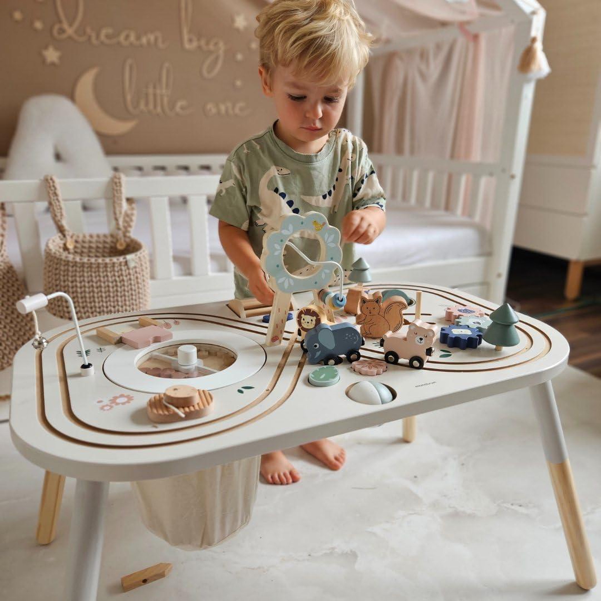 Voir la diapositive 2 : MAMABRUM Table d'activités Bois Jeux Éducatif Enfant 3+, Boucle Motrice avec Perles, trieuse de Forme, Hochet