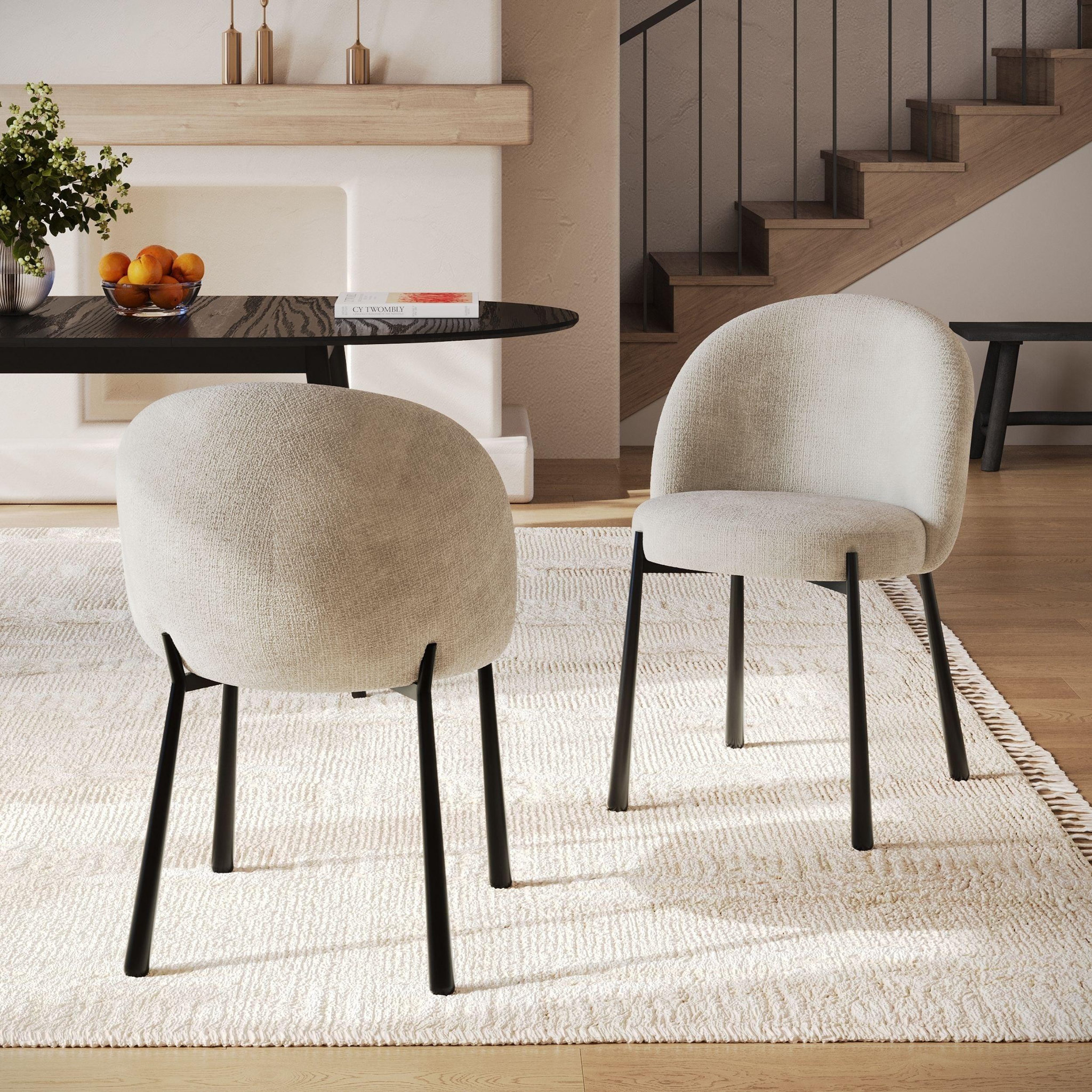 Voir la diapositive 2 : MAISON PAVANE Lot de 2 chaises en velours chenillé écru et métal noir-pulpy