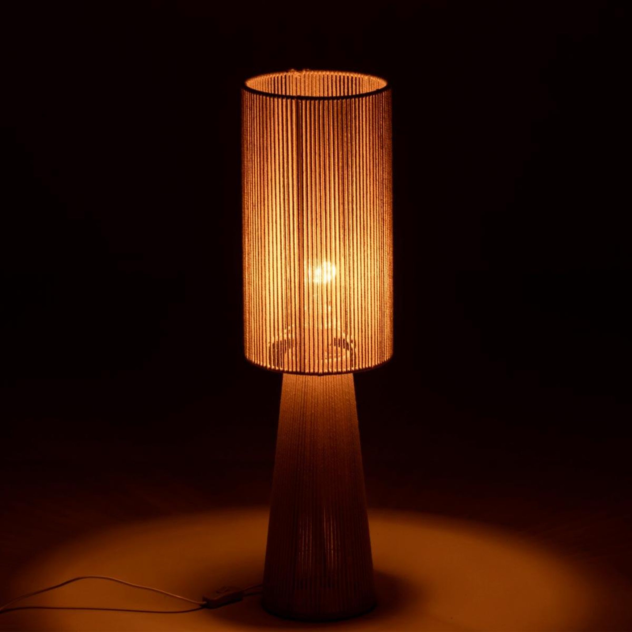 Voir la diapositive 4 : J-LINE Lampe à Poser Design Corde  Tova  73cm Beige