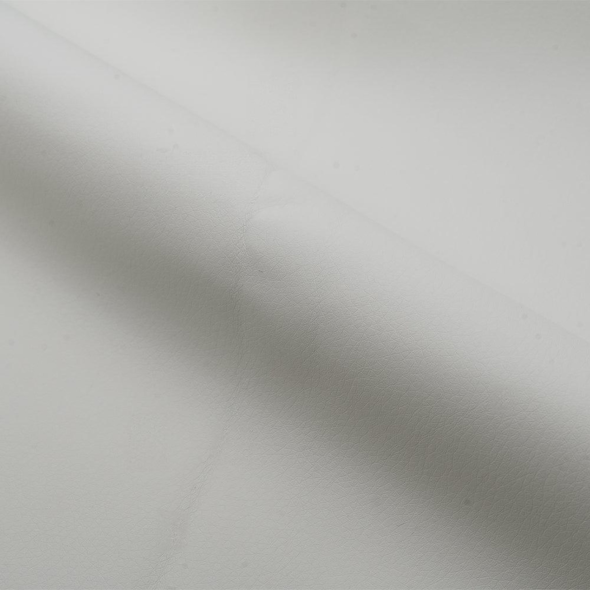 Voir la diapositive 3 : MAISON PAVANE Lot de 2 chaises pour îlot central 65 cm blanches-leni
